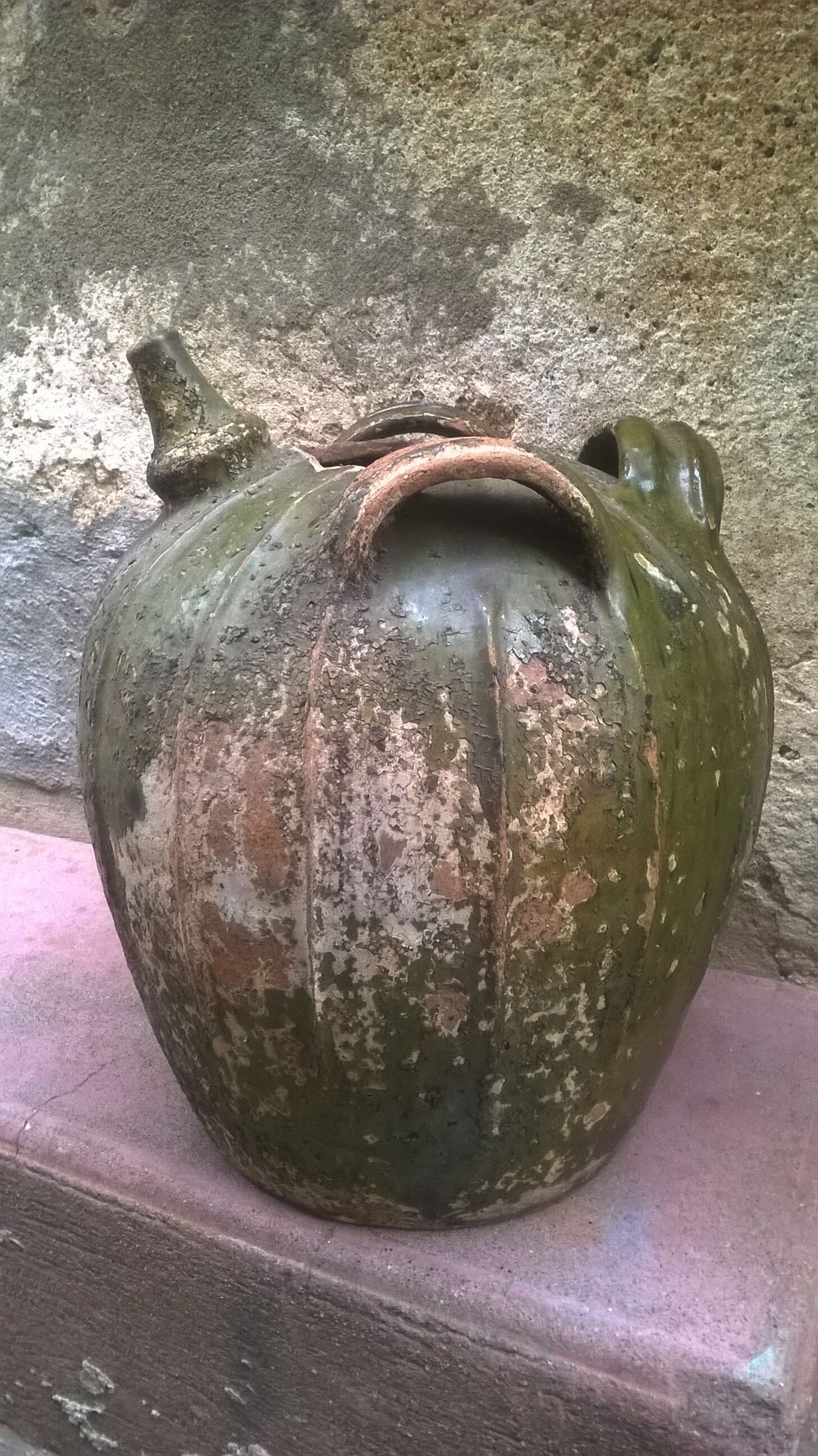 Old Beauronne pottery