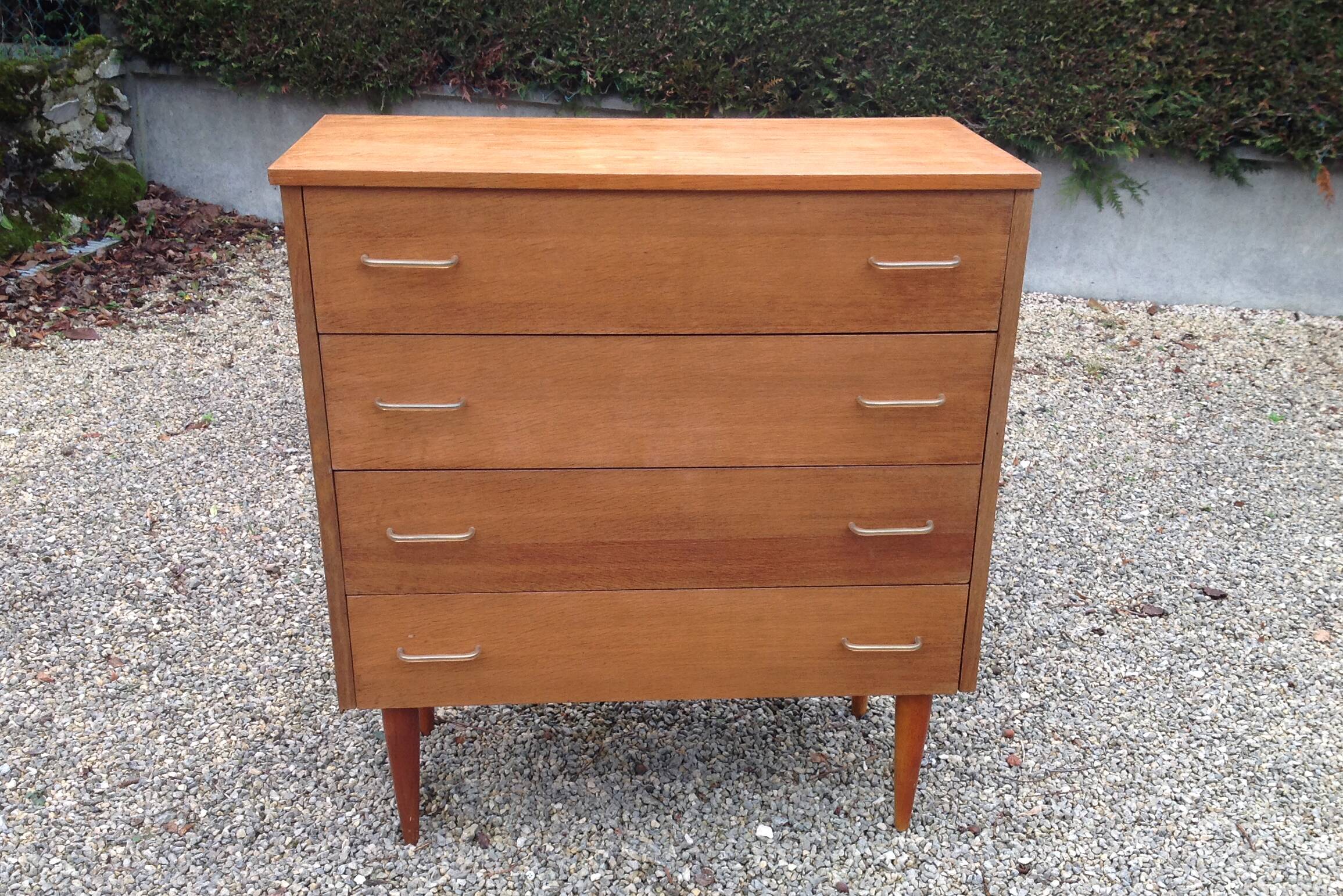 Beautiful vintage dressing table.