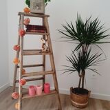 Wooden painter stepladder