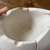 Chick in its egg, decorative plaster - empty pocket