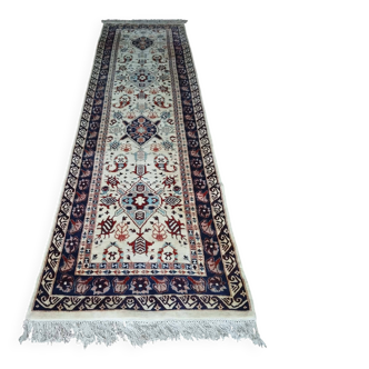 Handmade Pakistani hallway rug 325x94cm
