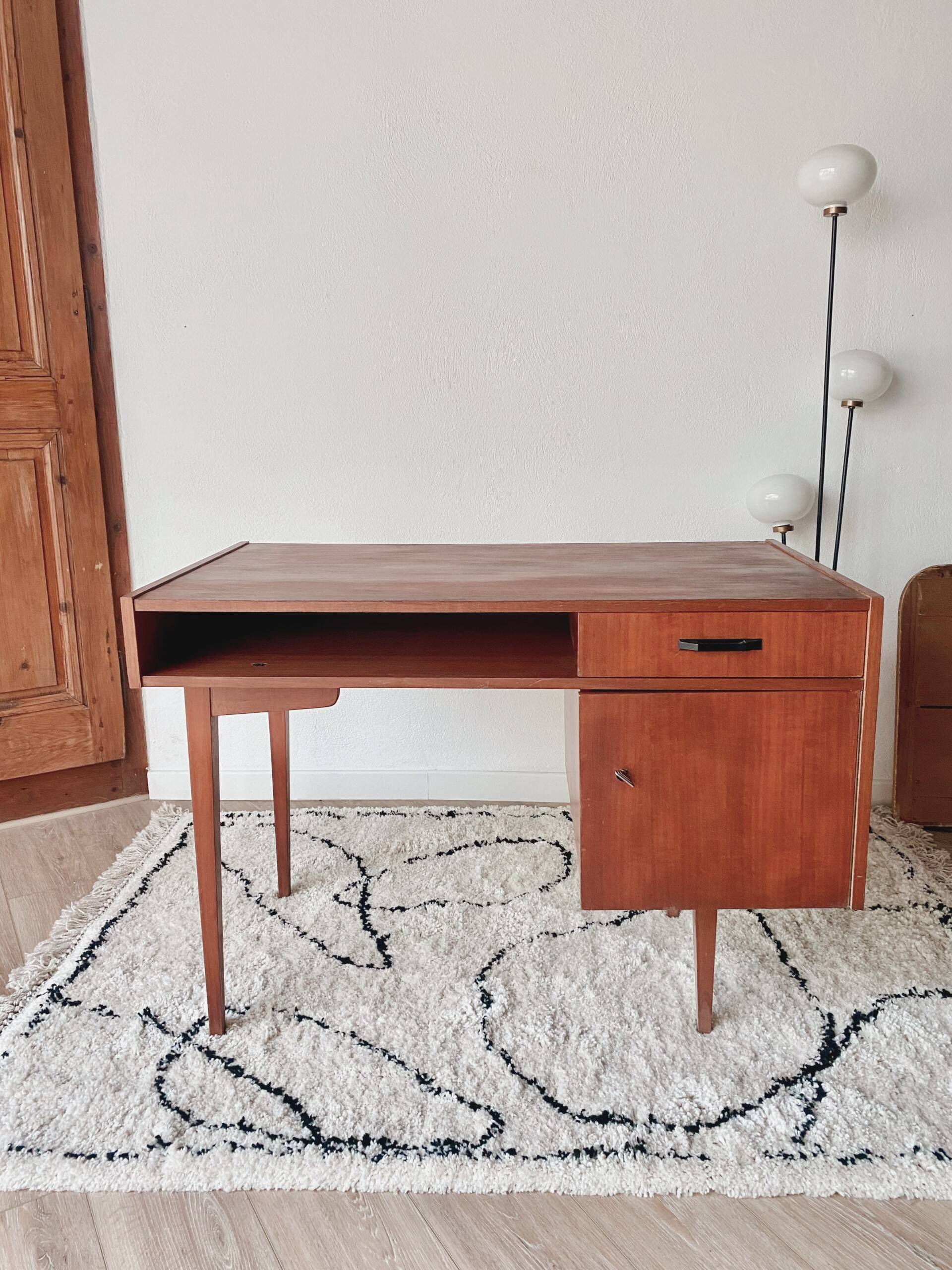 Bureau scandinave en teck années 50 / 60