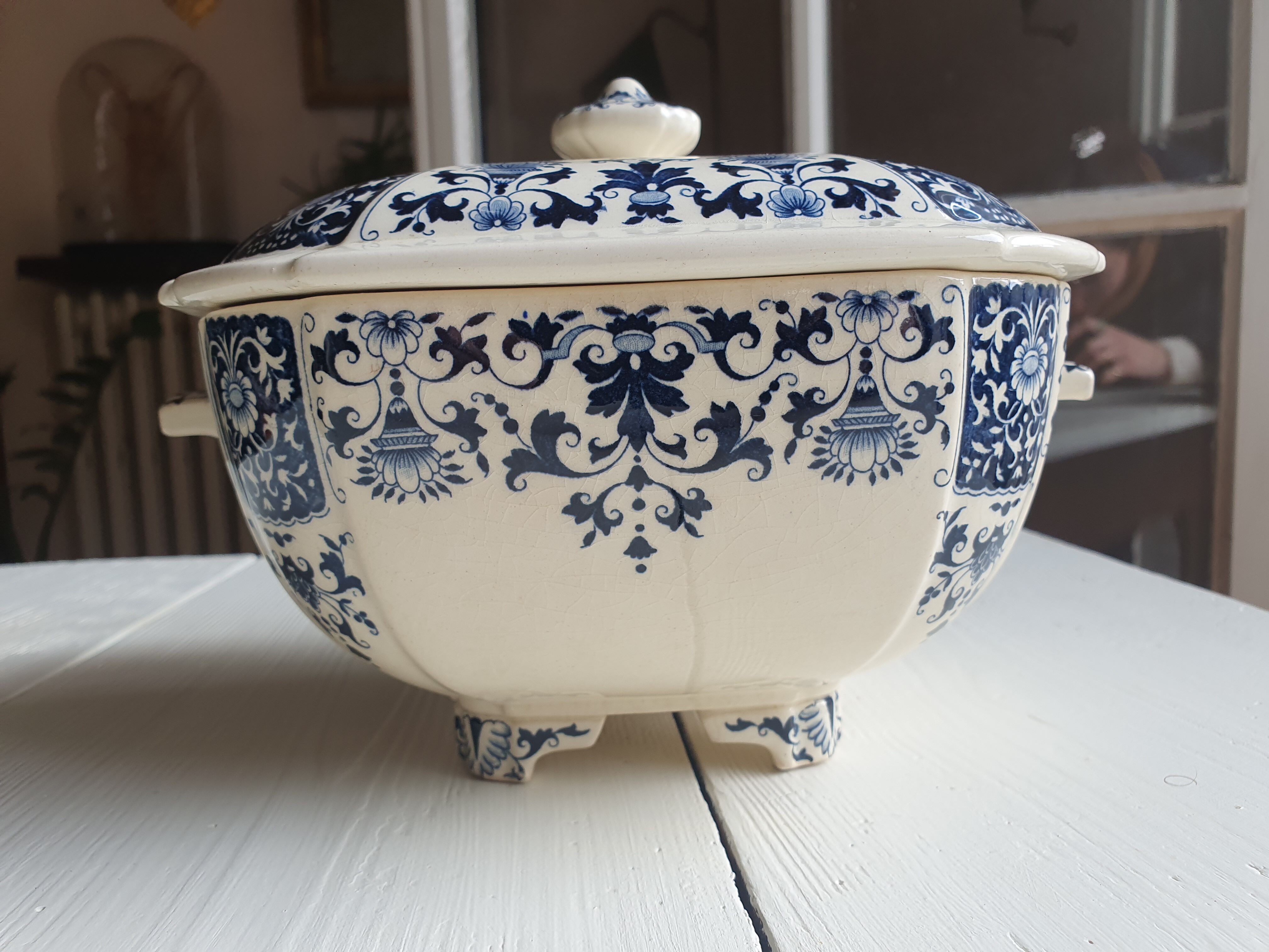 Iron Earth tureen earthenware from Gien model Ibis