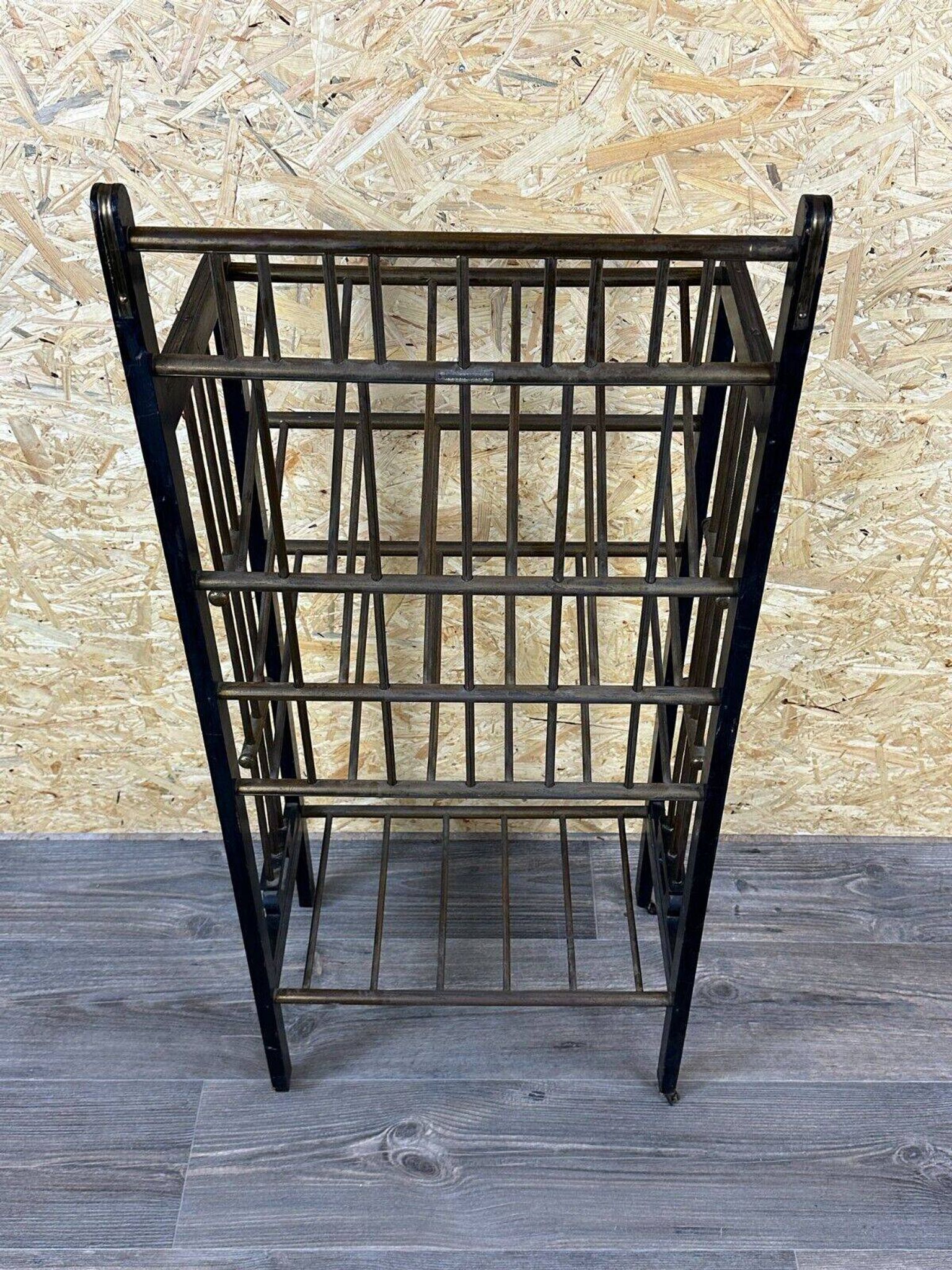 Magazine rack from Wiener Werkstätte Austria made of mahogany & brass around 1900