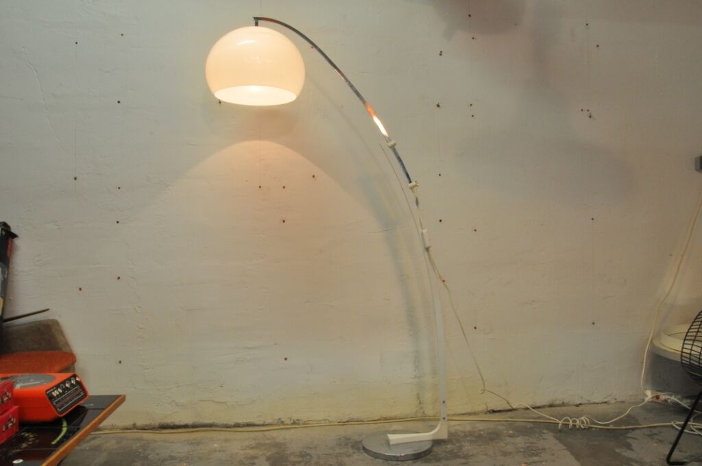 Lamp design arc of Goffredo Reggiani of 1960s Italy