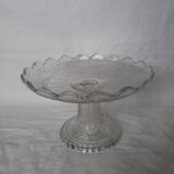 Presentation dish on pedestal cake display