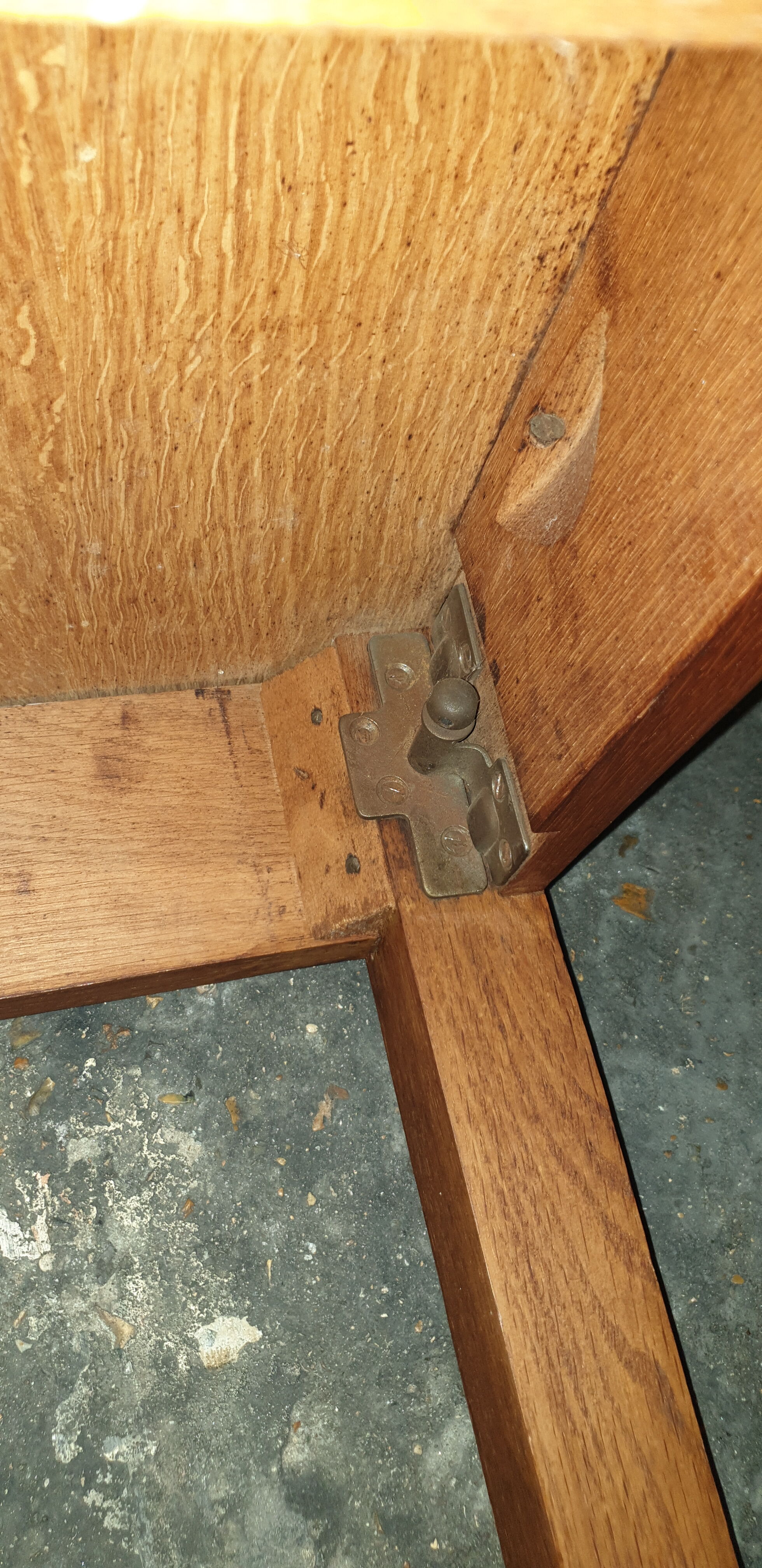 Solid oak bedroom table