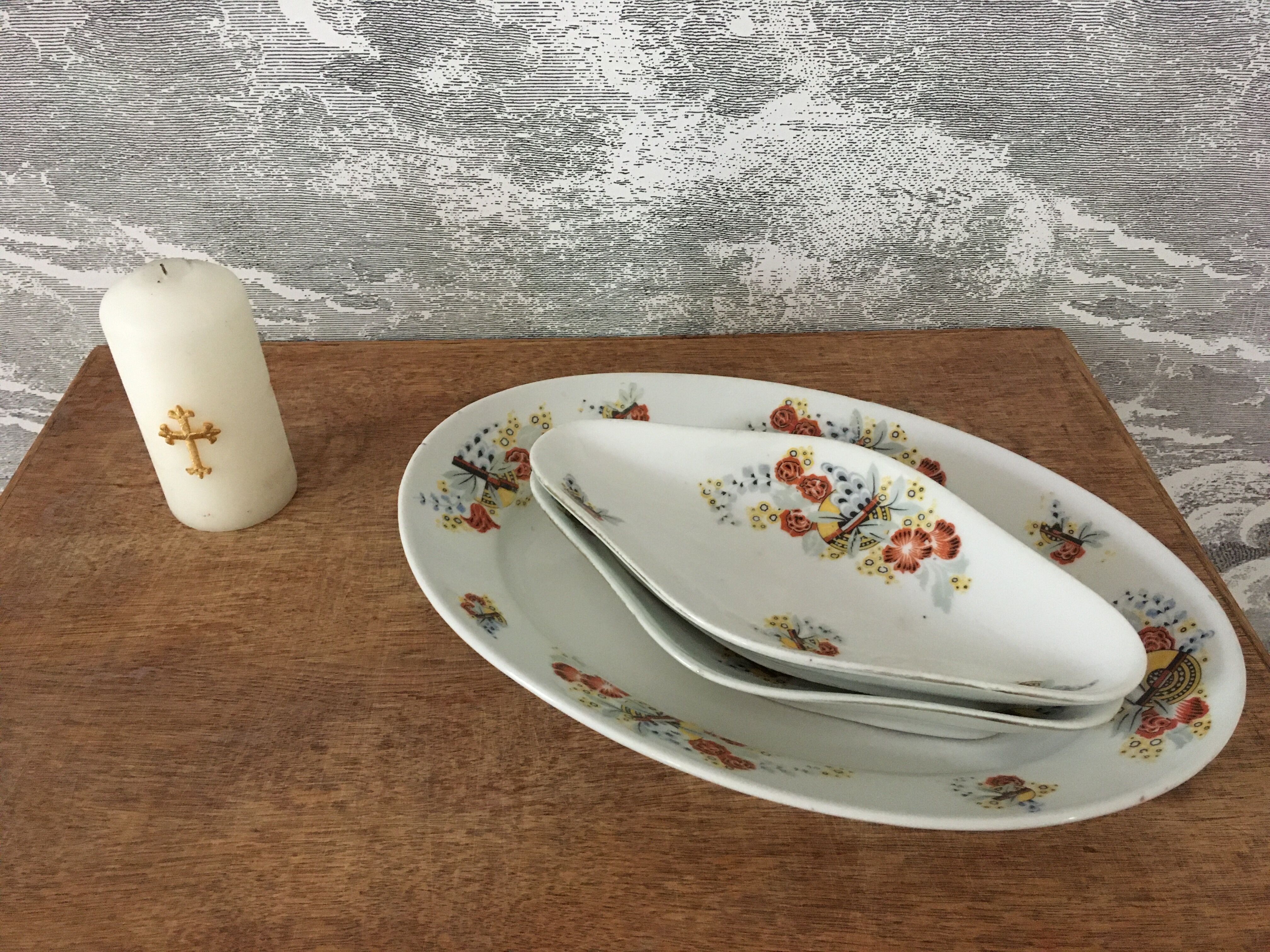 Flat lot and art deco raviers