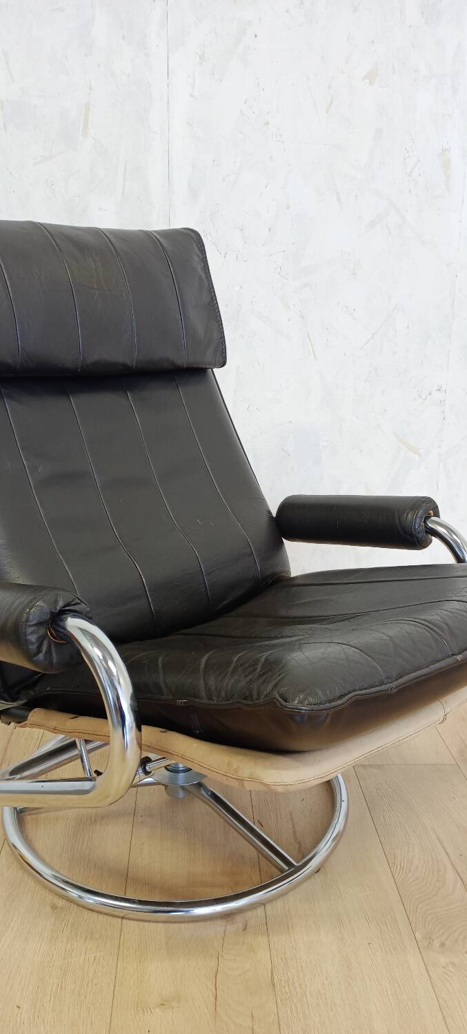 Leather ottoman chair