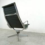 Fauteuil lounge Charles & Ray Eames EA124 en tissu noir, années 1970