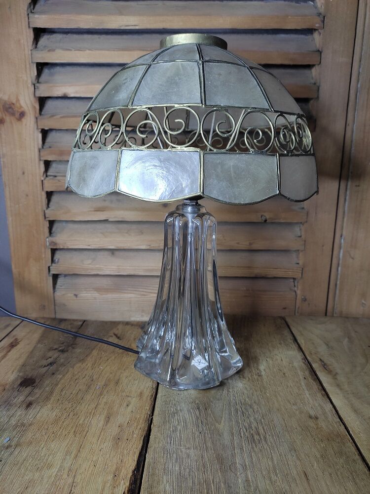 Original bedside desk lamp Crystal base Lampshade mother-of-pearl old