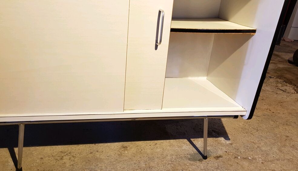 Small buffet formica 2 body 60's