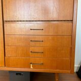 Armoire secrétaire scandinave,  Pied compas