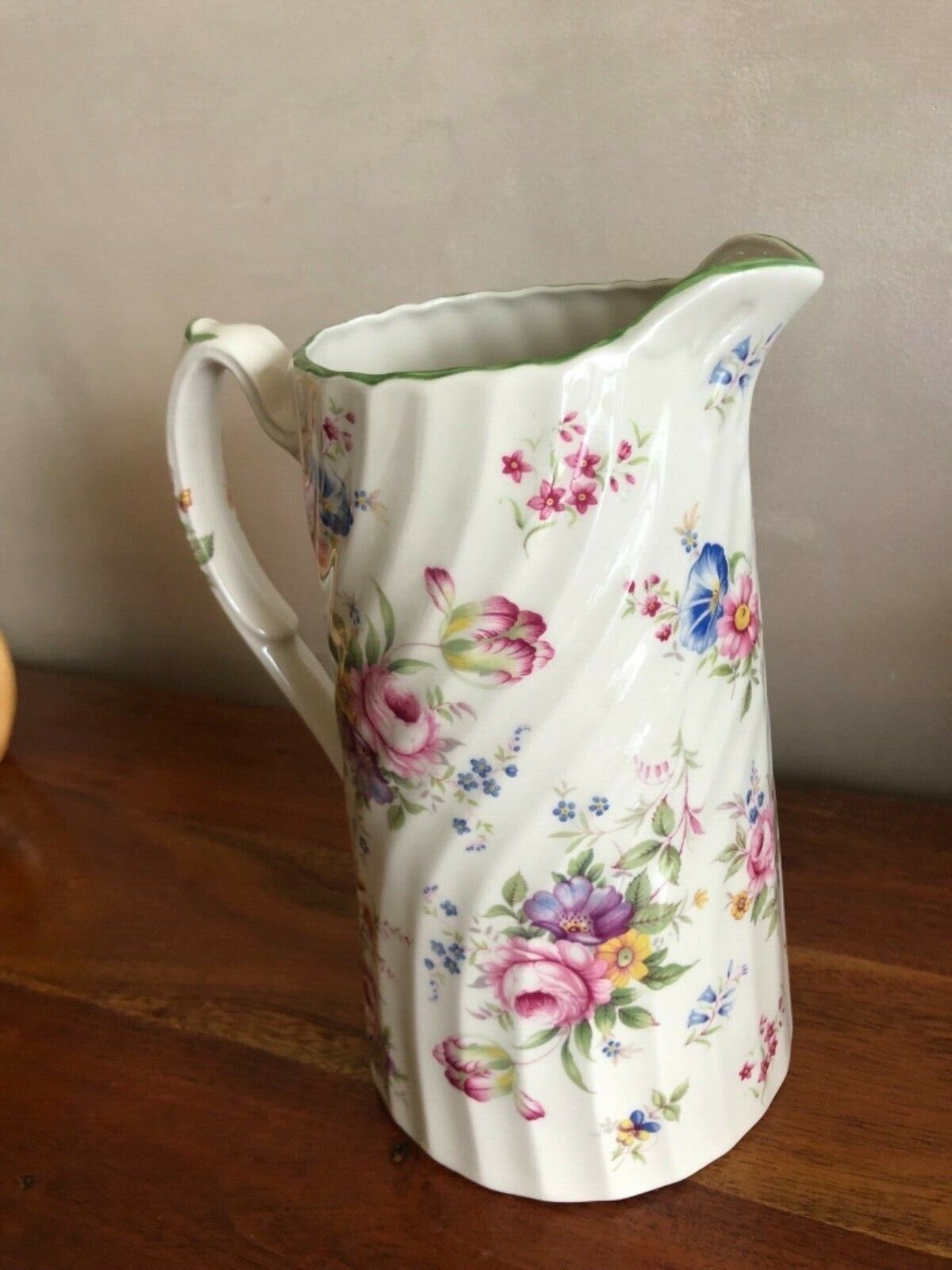 Romantic pitcher vase modern pink décor