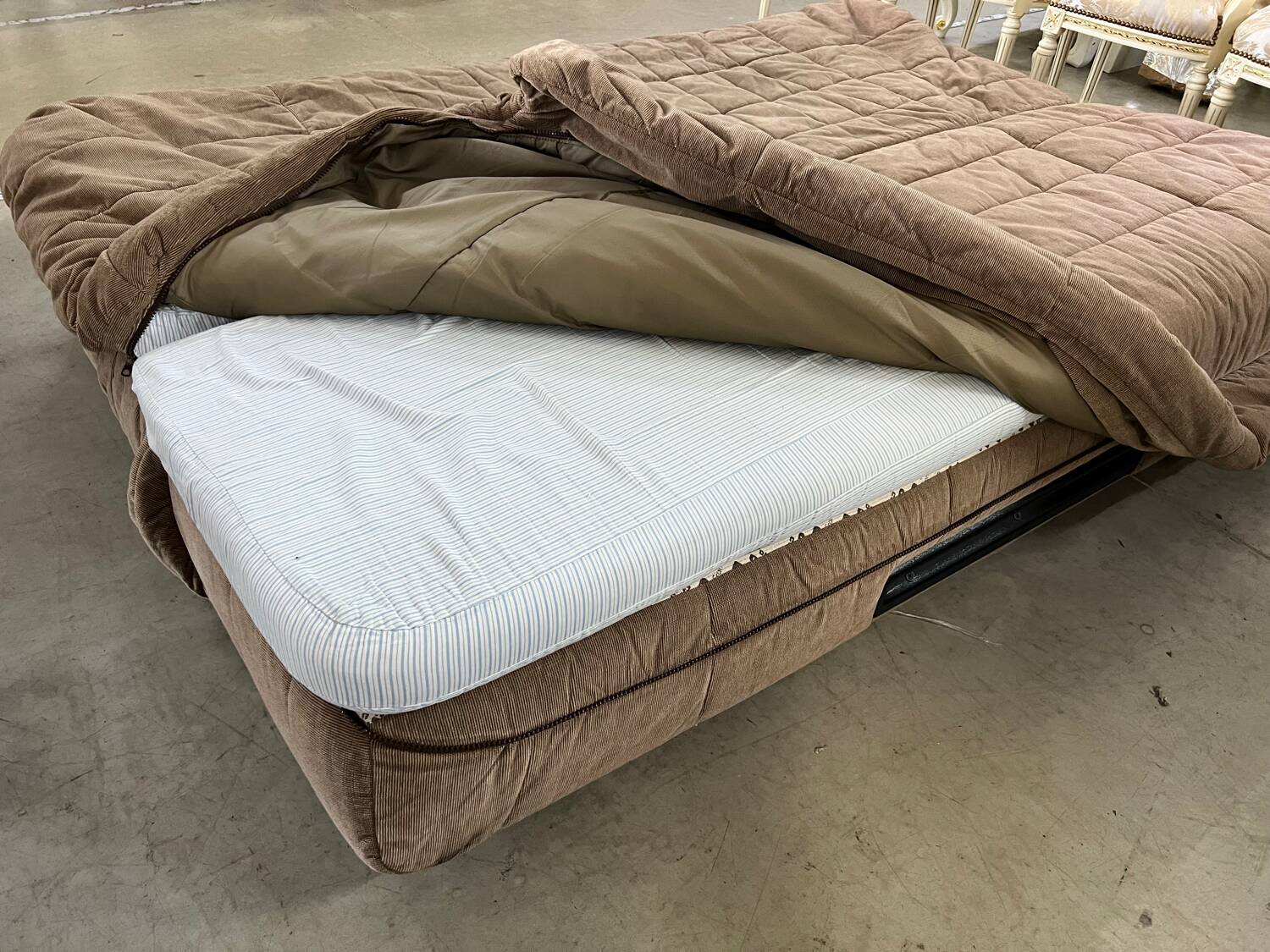 CINNA click clack sofa