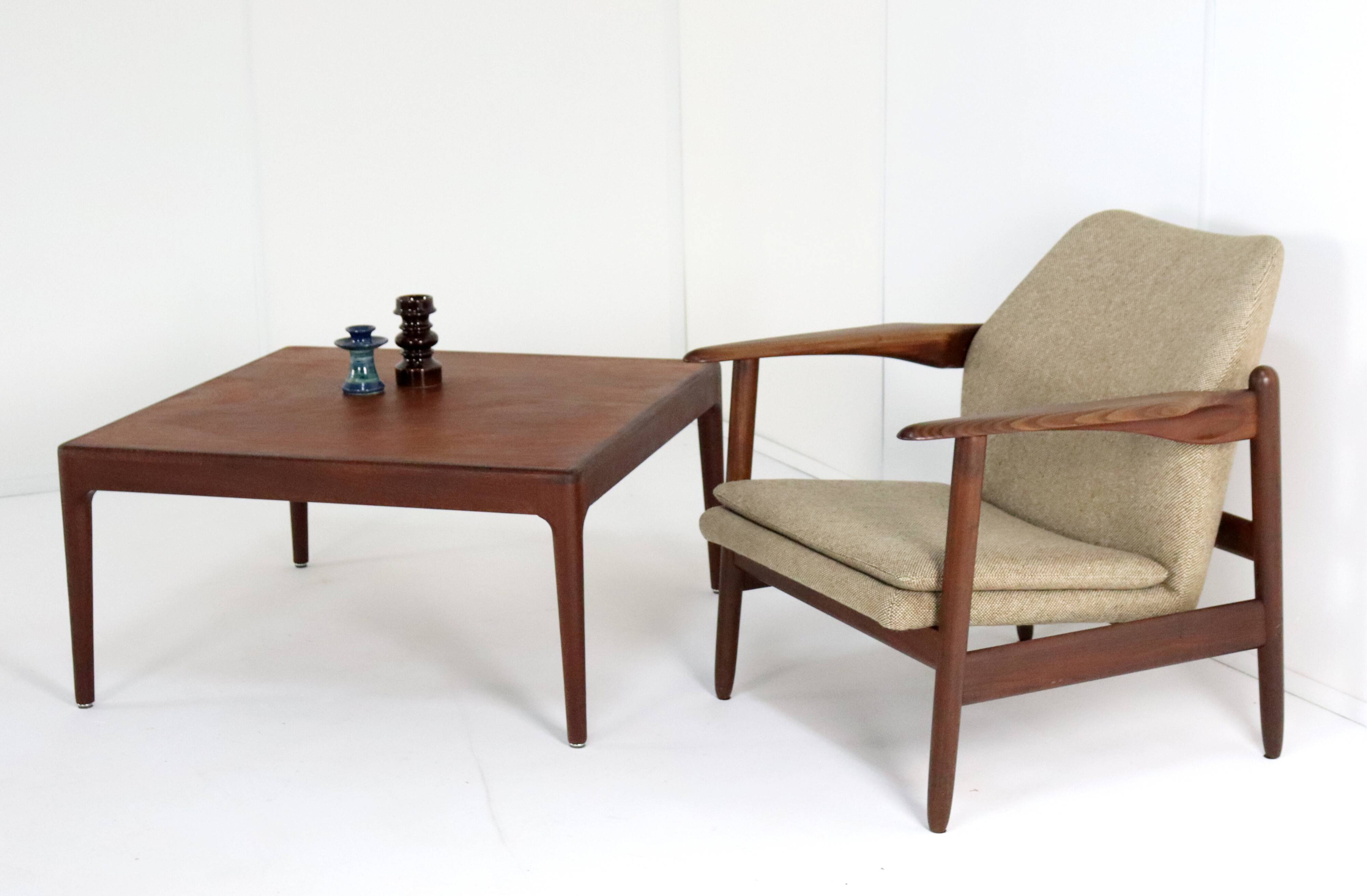 Vintage 'Bredeveld' coffee table