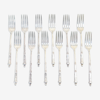 12 forks with cakes in silver metal handled a la russe