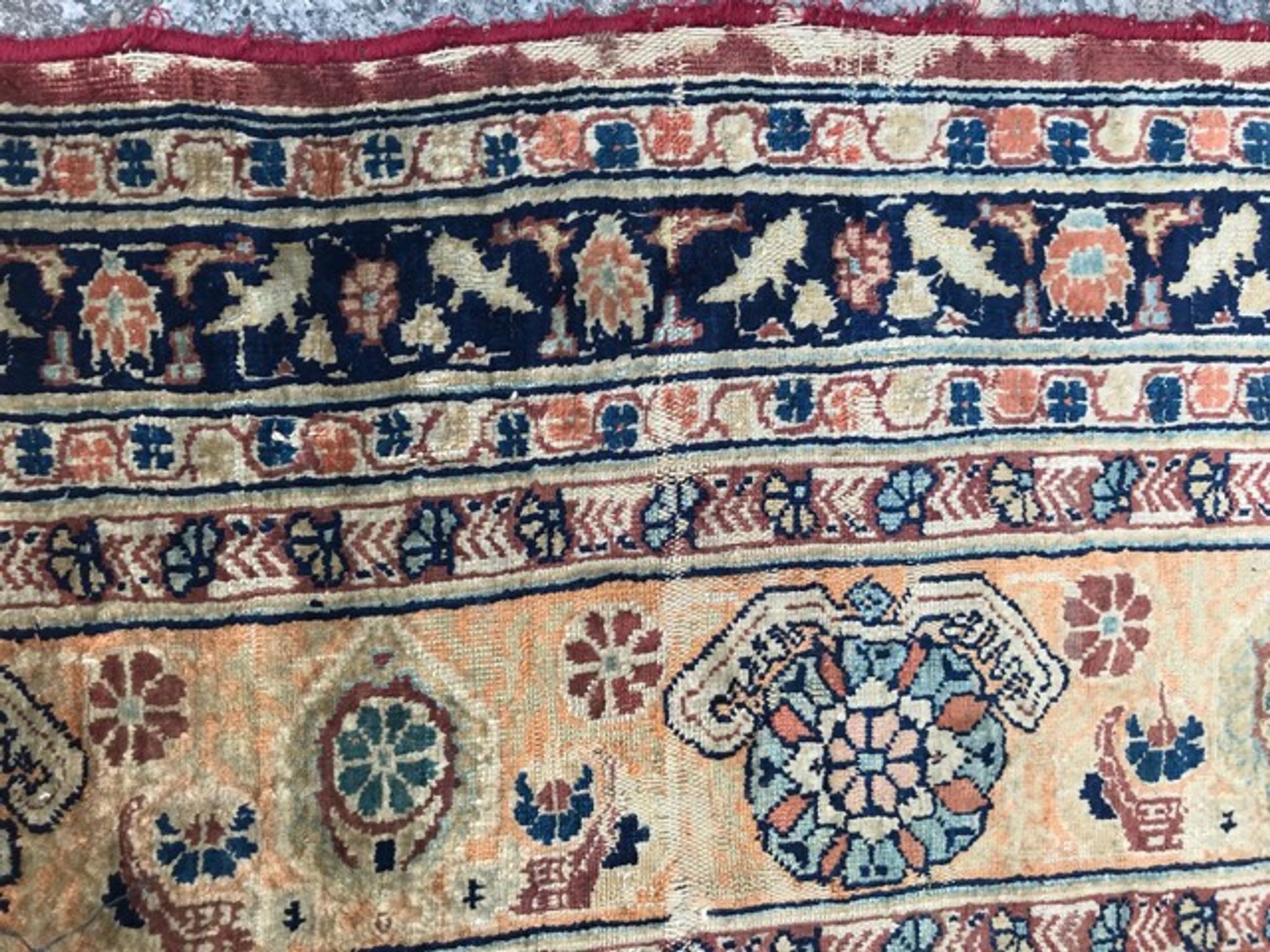 Very beautiful antique Persian carpet Tabriz very fine silk 135x160 cm