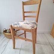 Country chair in blue toile de Jouy