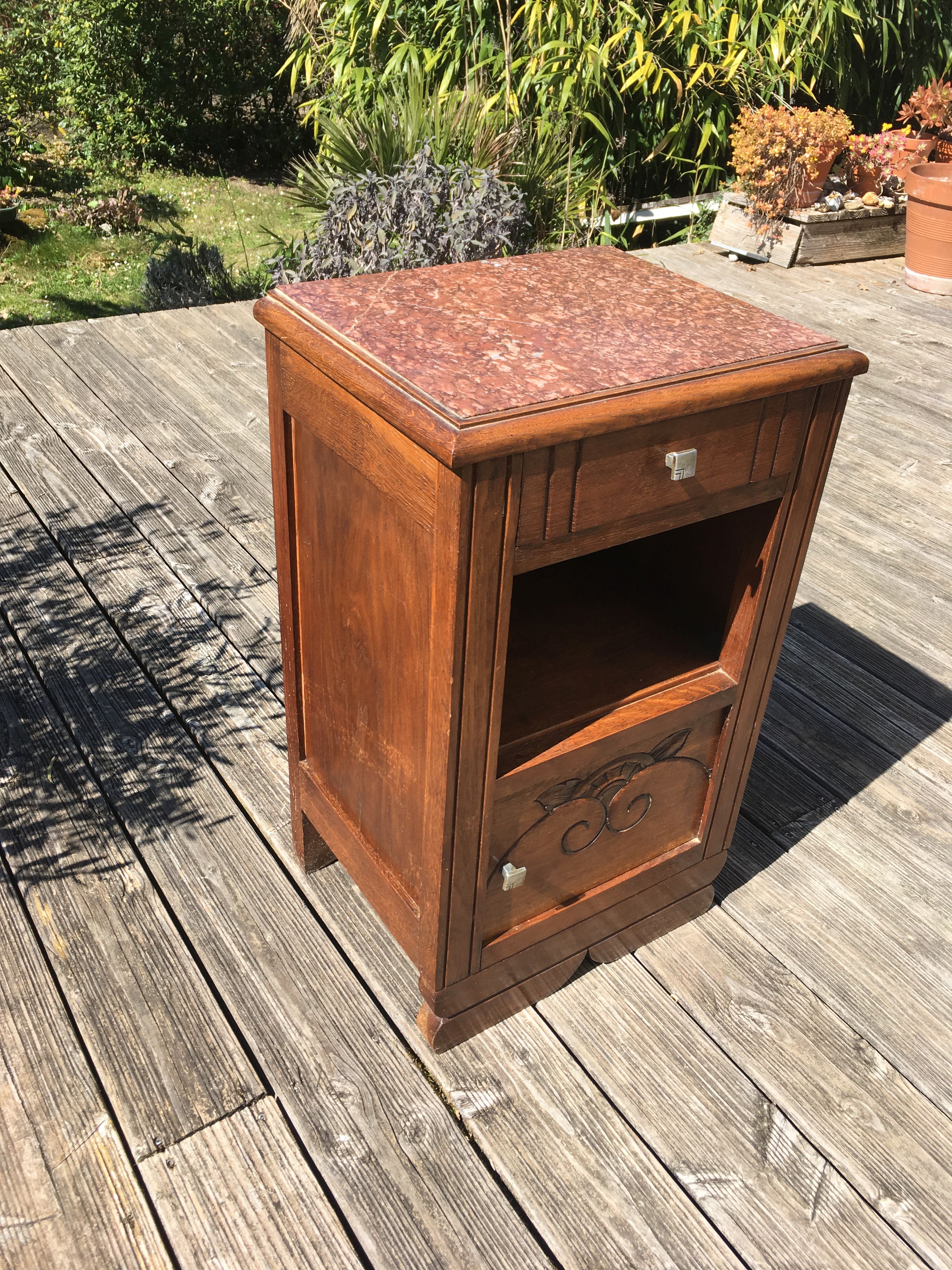 Table de chevet art nouveau marbre rose
