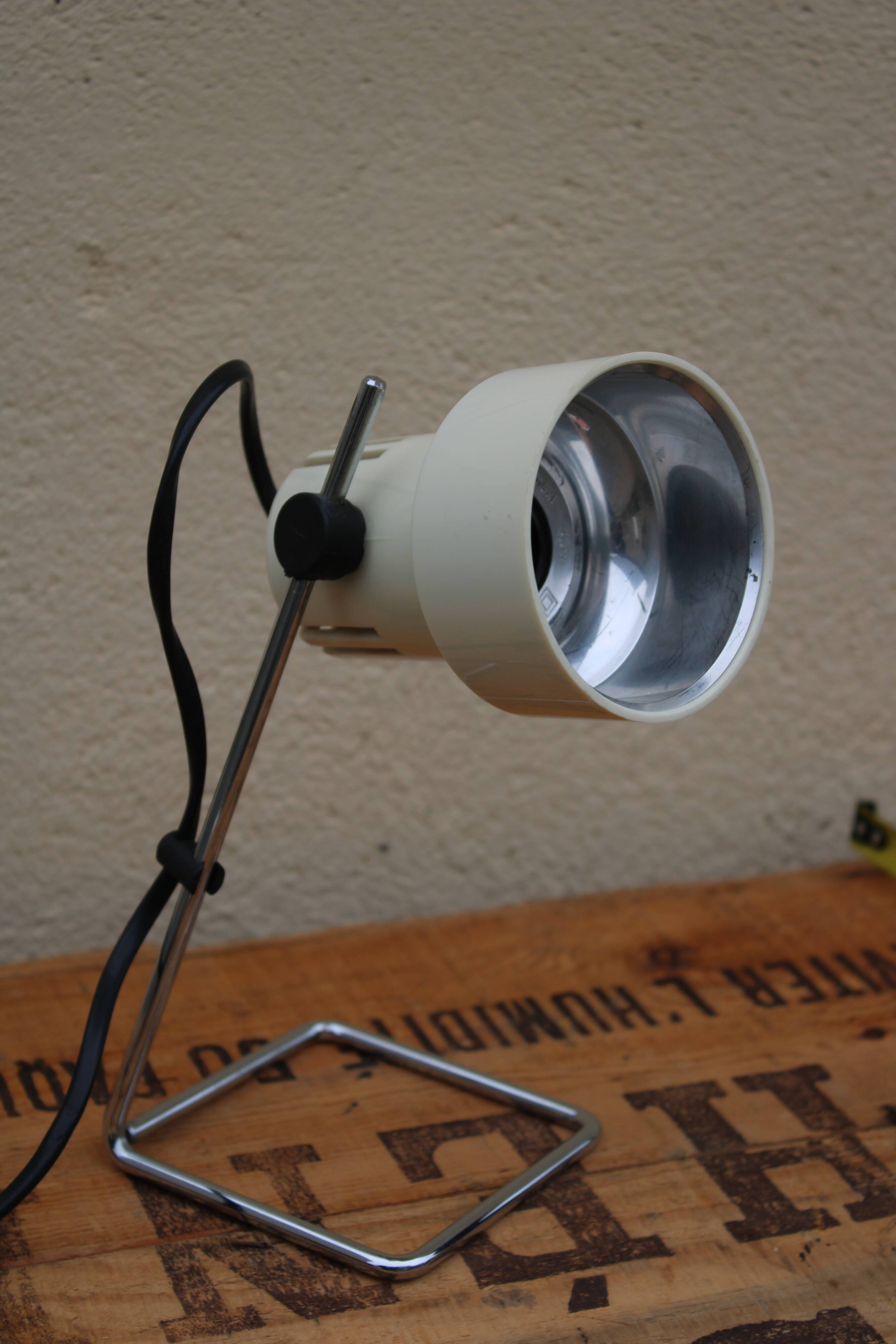Vintage spot lamp