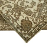 Hand-Knotted Persian Vintage 1970s 298 cm x 340 cm Beige Wool Carpet