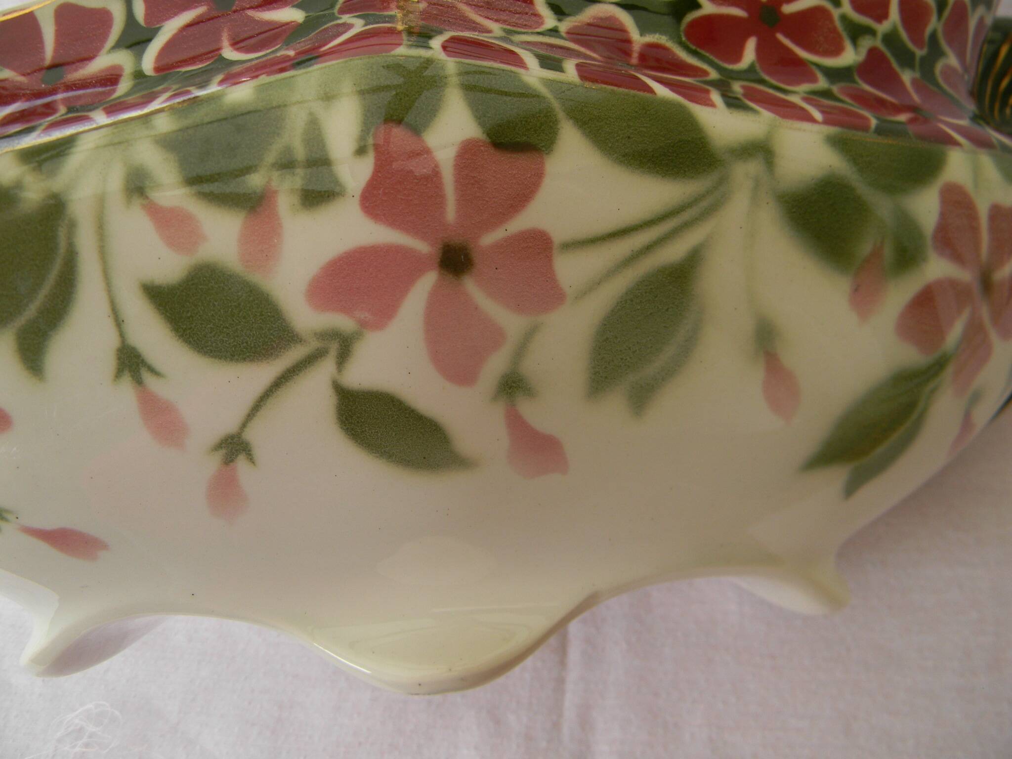 Earthenware planter KG LUNEVILLE. Pervenche model.