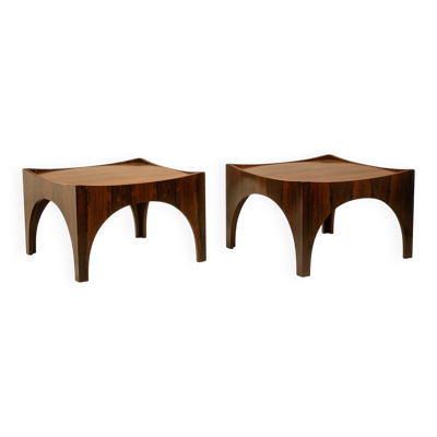 Paire de bouts de canapé ou tables basses en palissandre. Années 1970