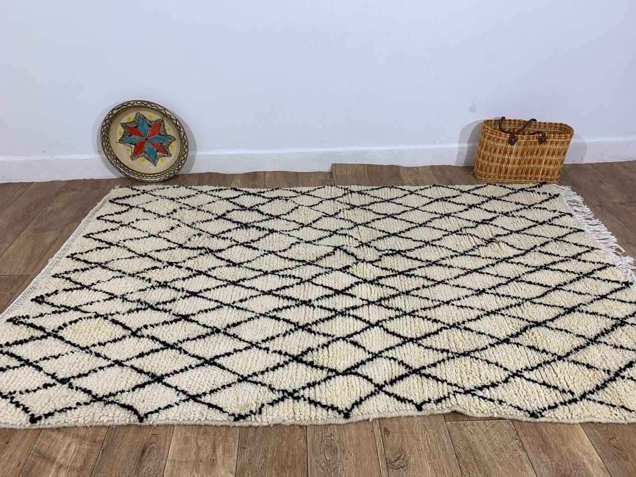 Tapis berbère marocain artisanal fait main 210 x 130 cm