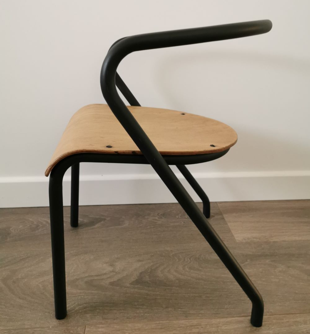 Desk set and school chair