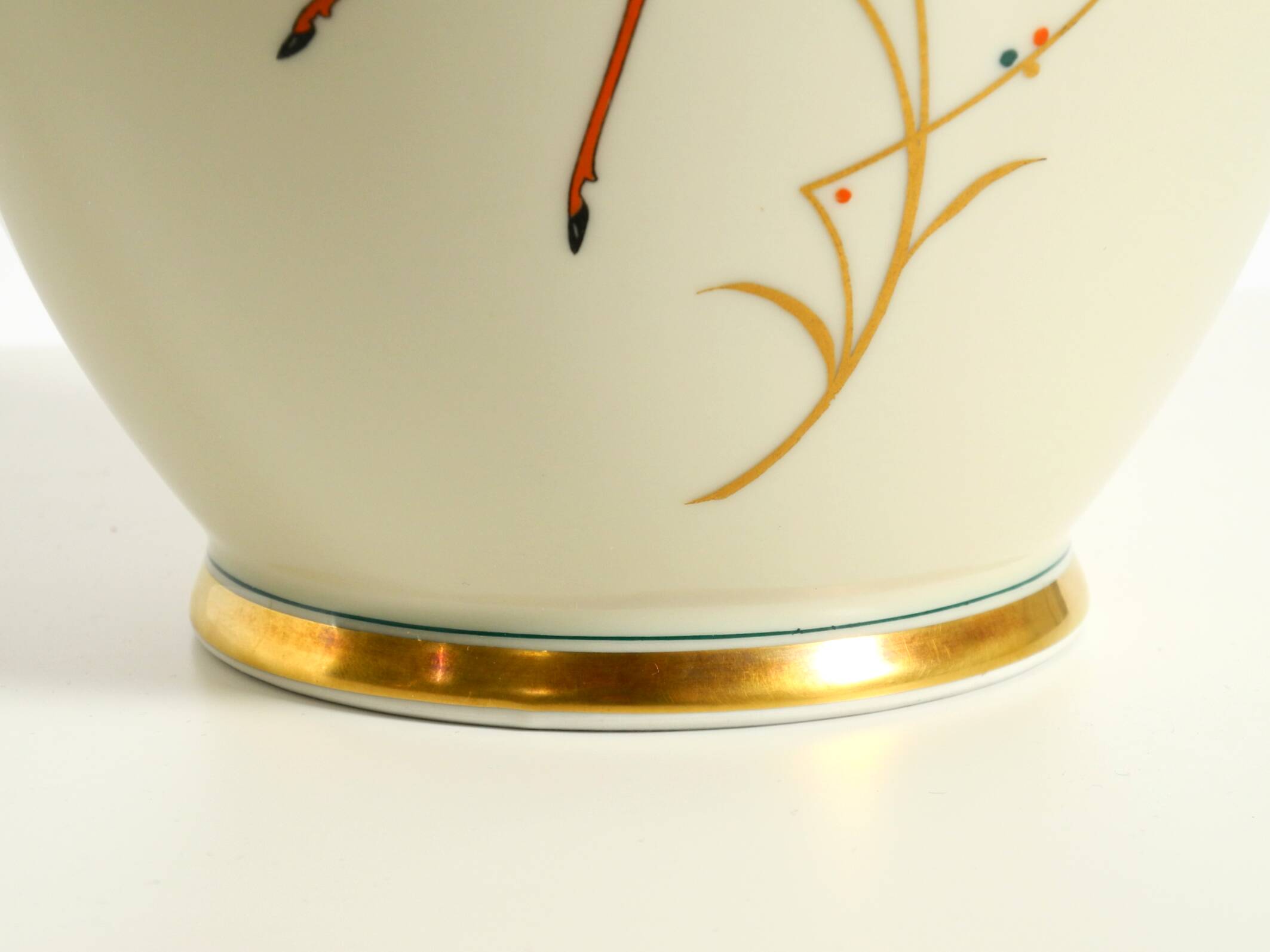 40s porcelain vase with handpainted wildlife motifs from PMR Bavaria Jaeger