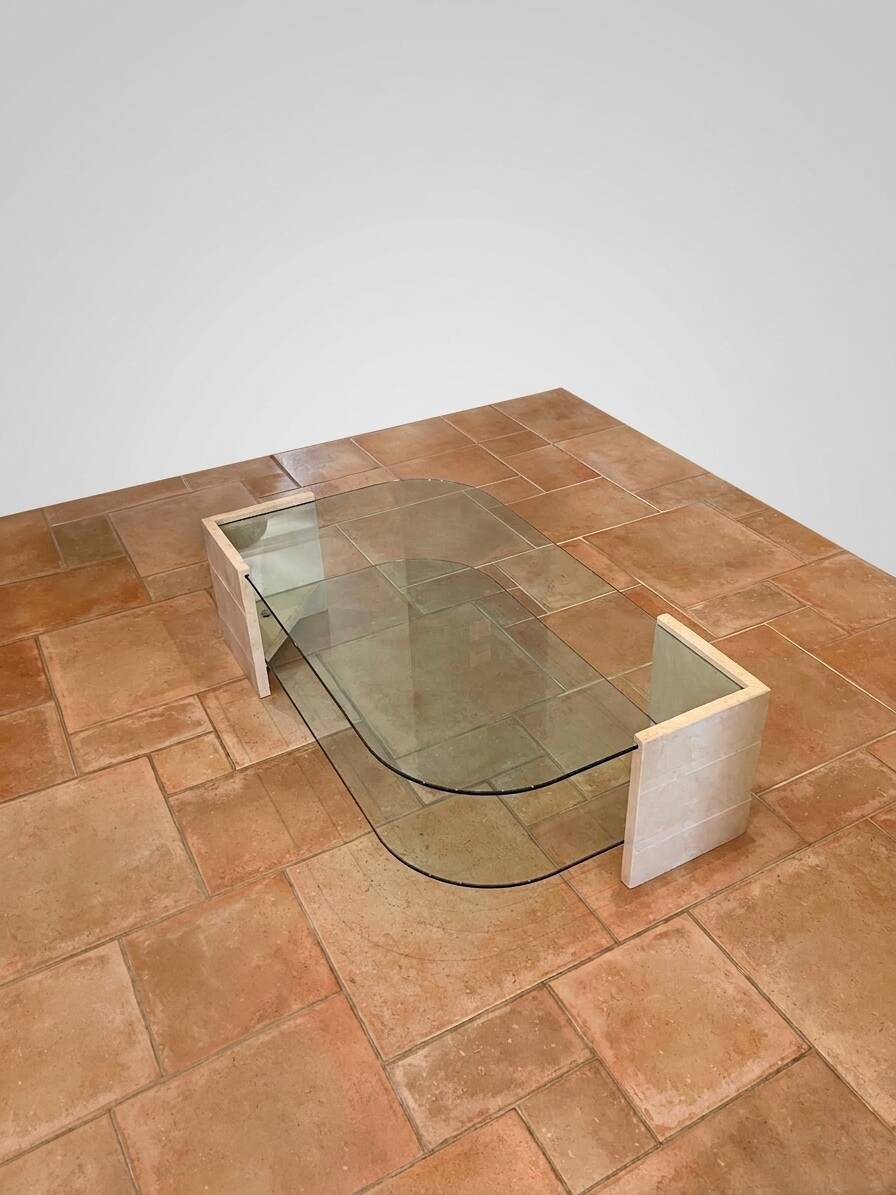 Table basse vintage en travertin et verre – Années 1970/1980