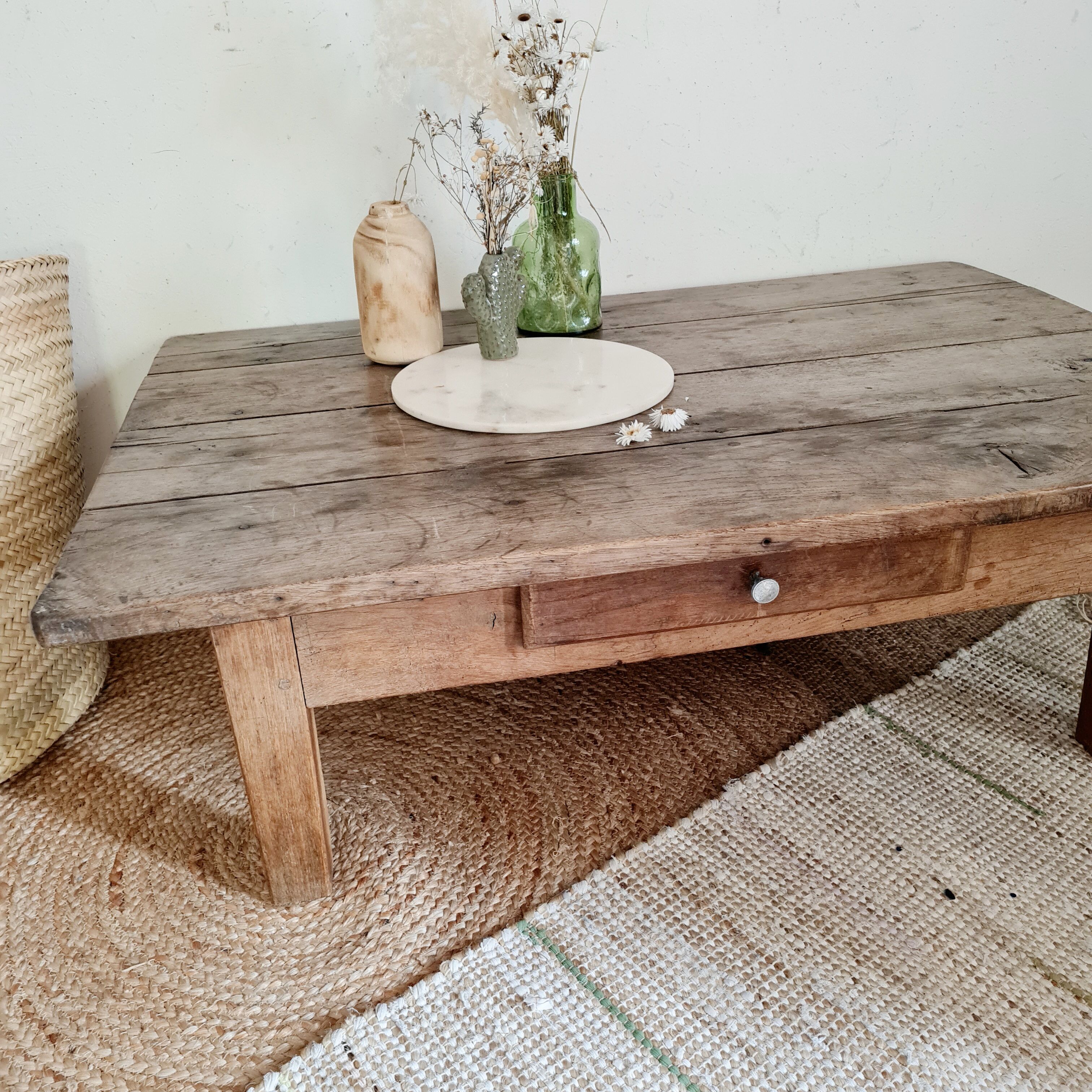 Old farmhouse coffee table in solid wood 1 drawer