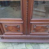 Glass display cabinet/bookshelf