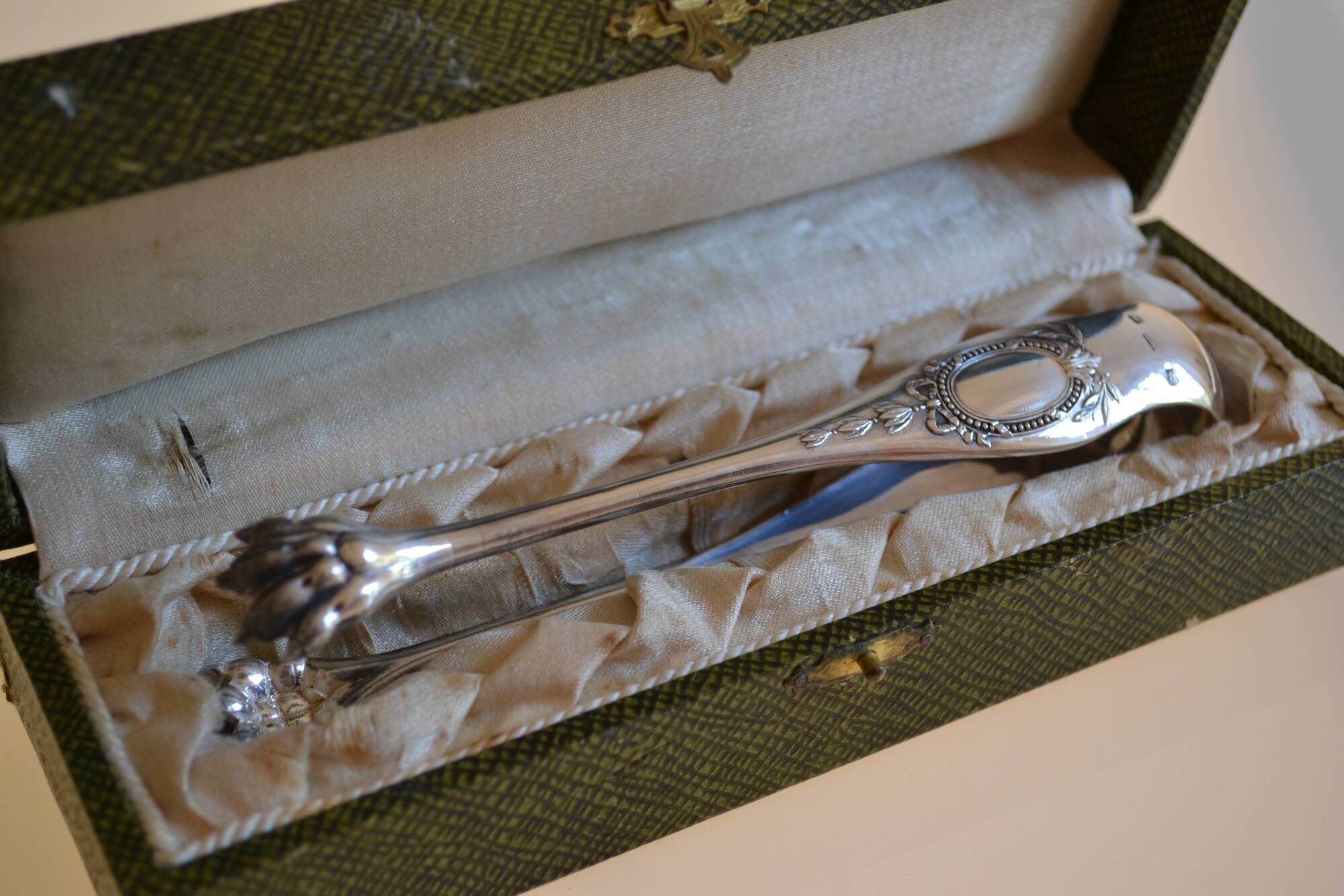 SFAM silver metal sugar tongs lion pasta model