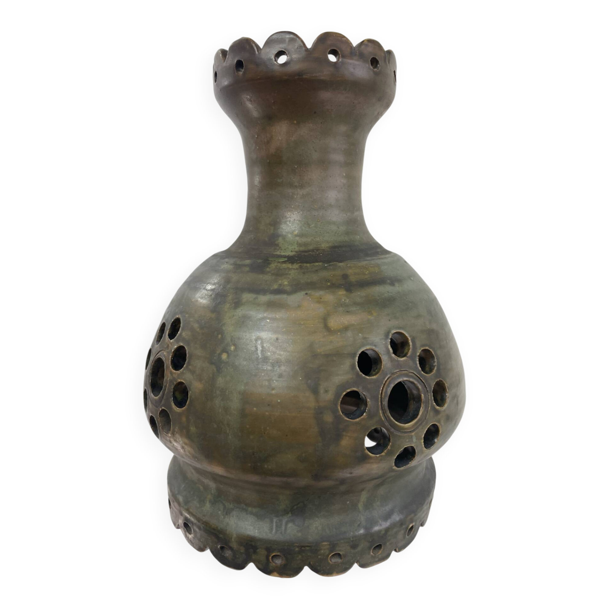 Suspension in glazed stoneware from the 1970s.