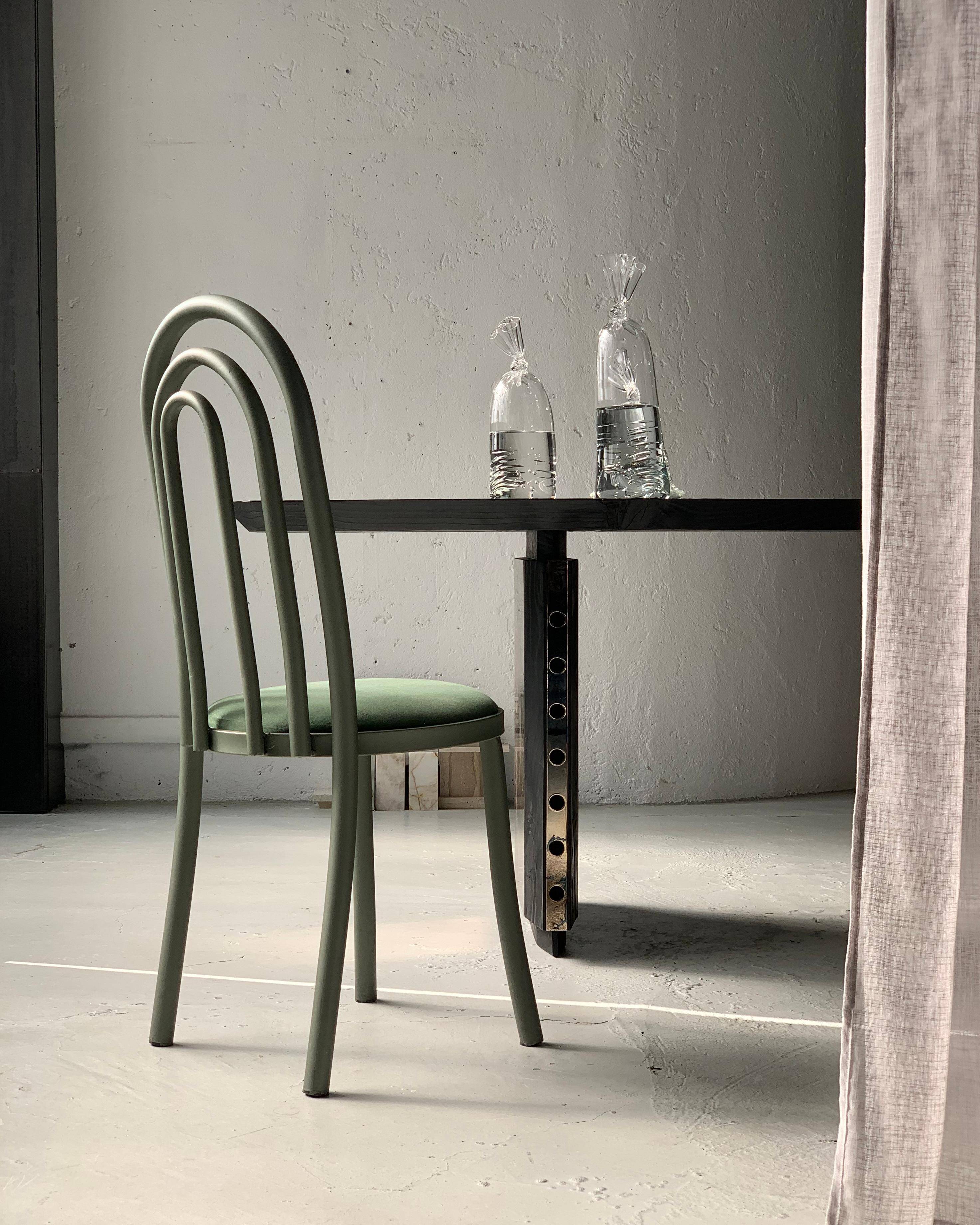 Sculptural "Arches" chair, Italian collectible, Memphis style, decorative dining