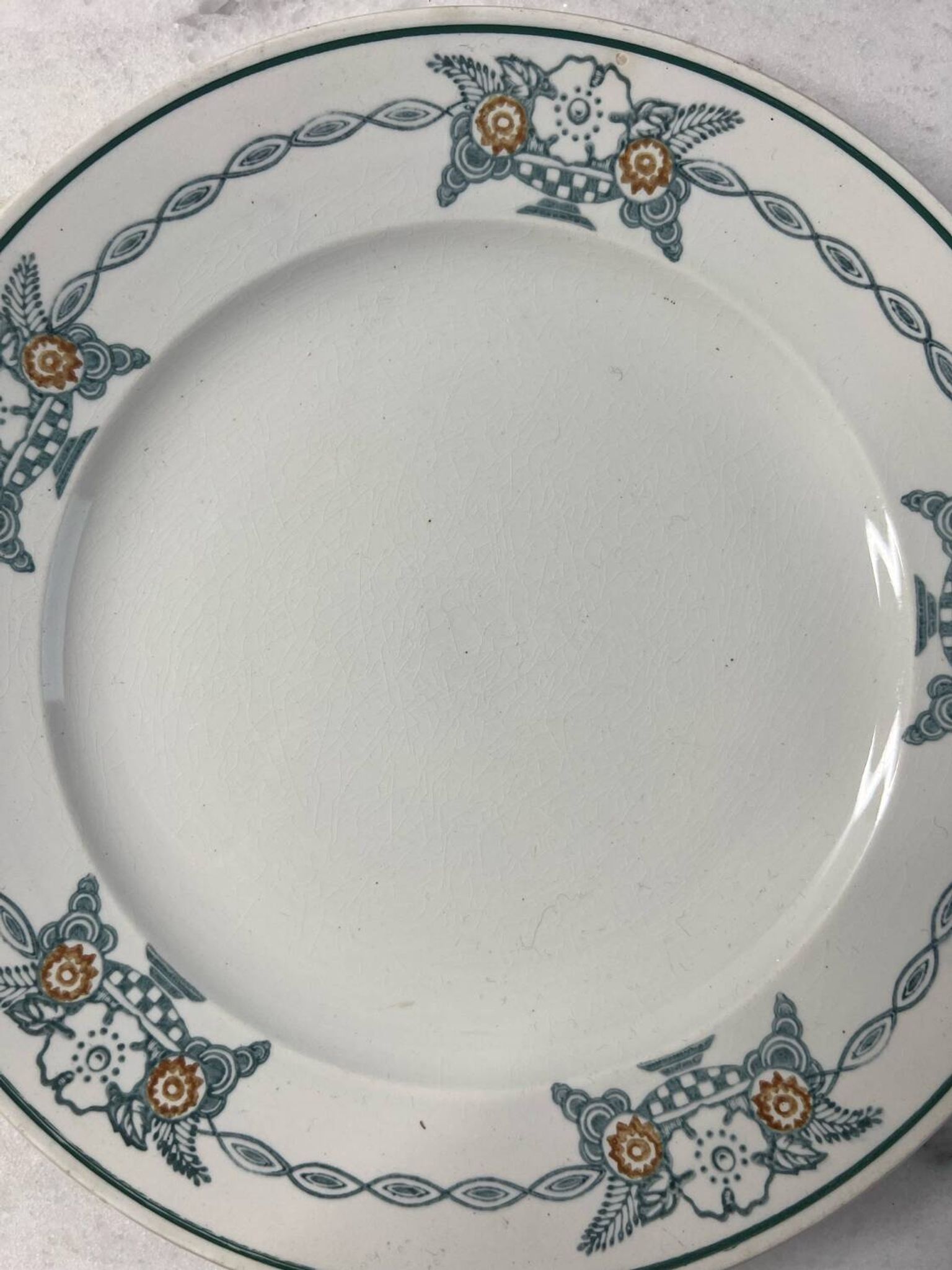 Assiette plate St Amand Corbeille de fleurs