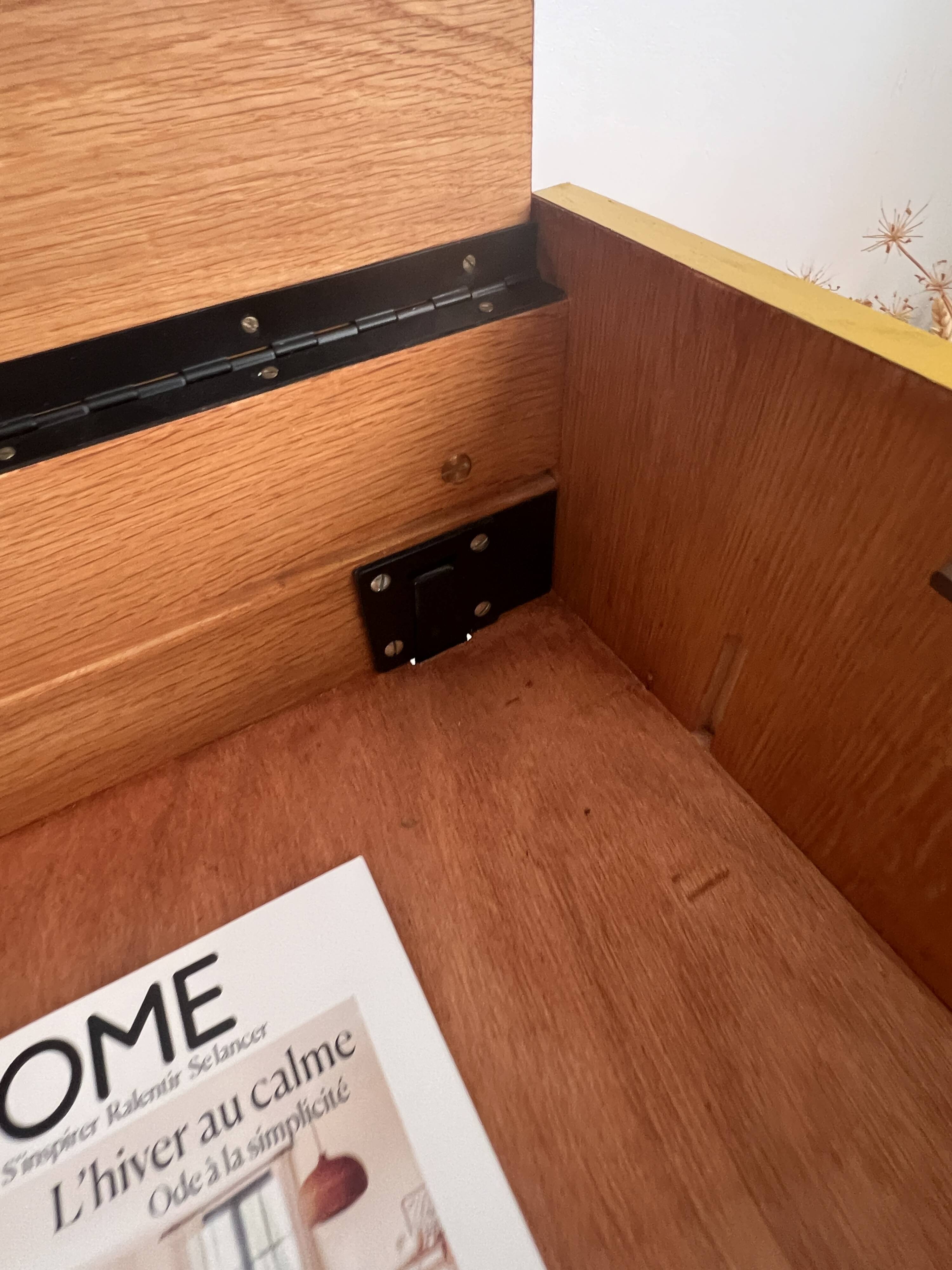 1960s console modernist spirit