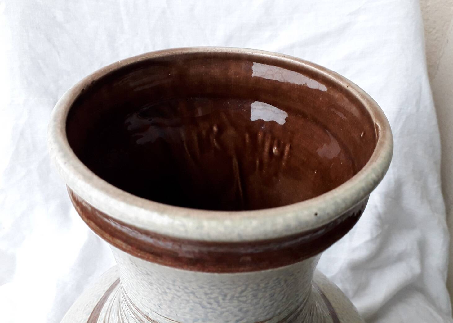 Ceramic vase 70