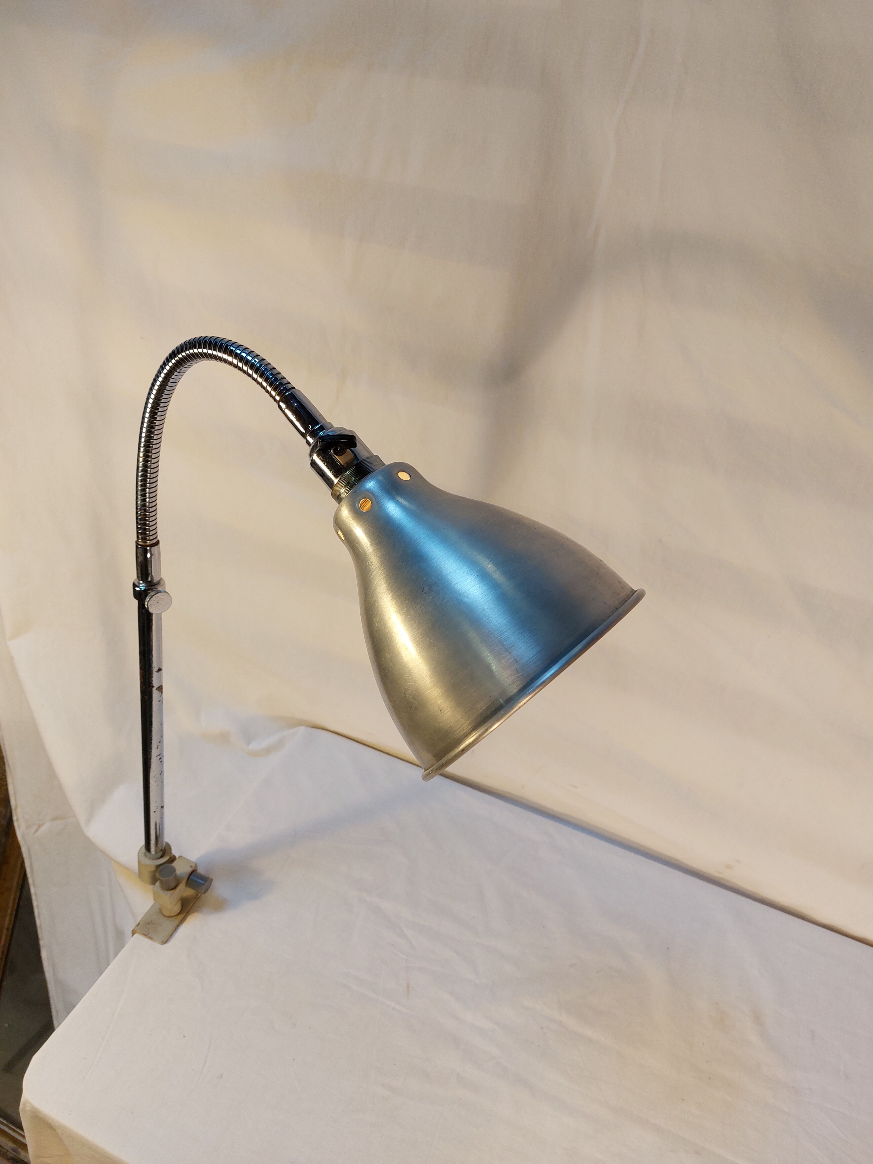 Old conical workshop lamp with vice - 50s