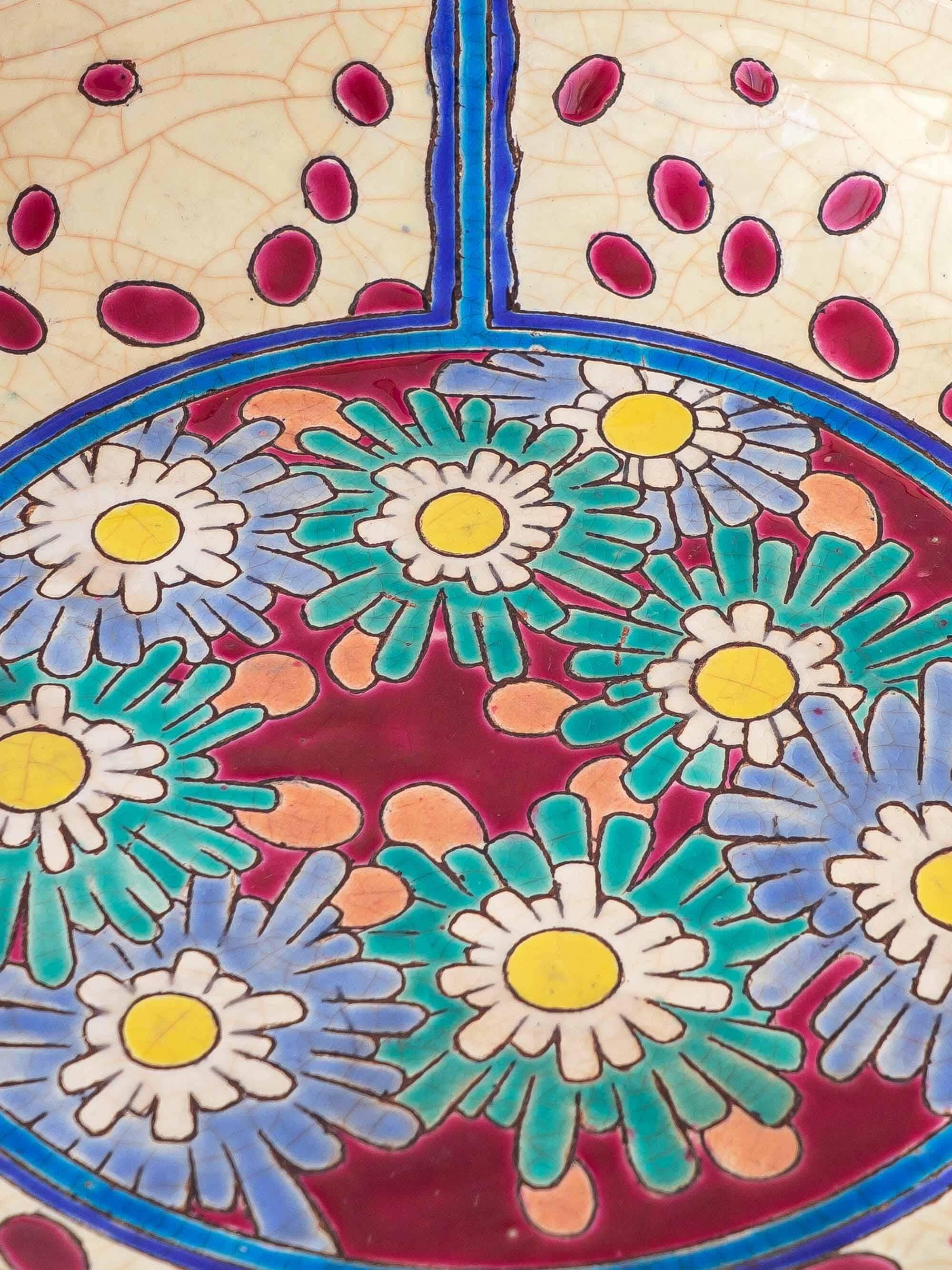 Enamelled cloisonné bowl Art Deco from Longwy, France with daisies, 1930.