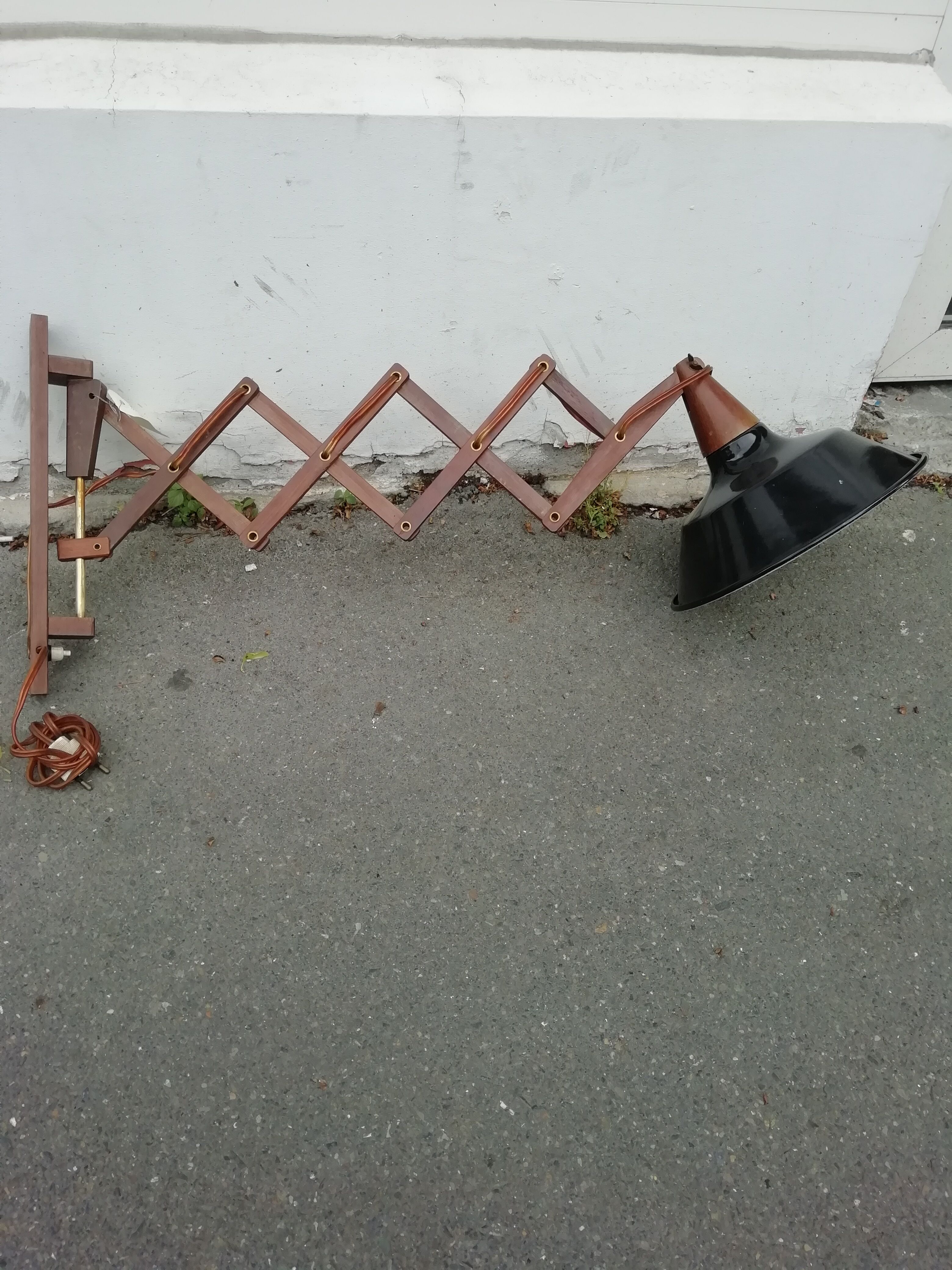 Wooden accordion sconce