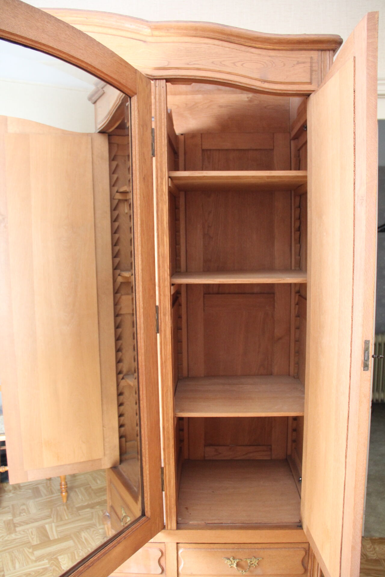 Louis XV style wardrobe in light oak, 3 beveled ice creams