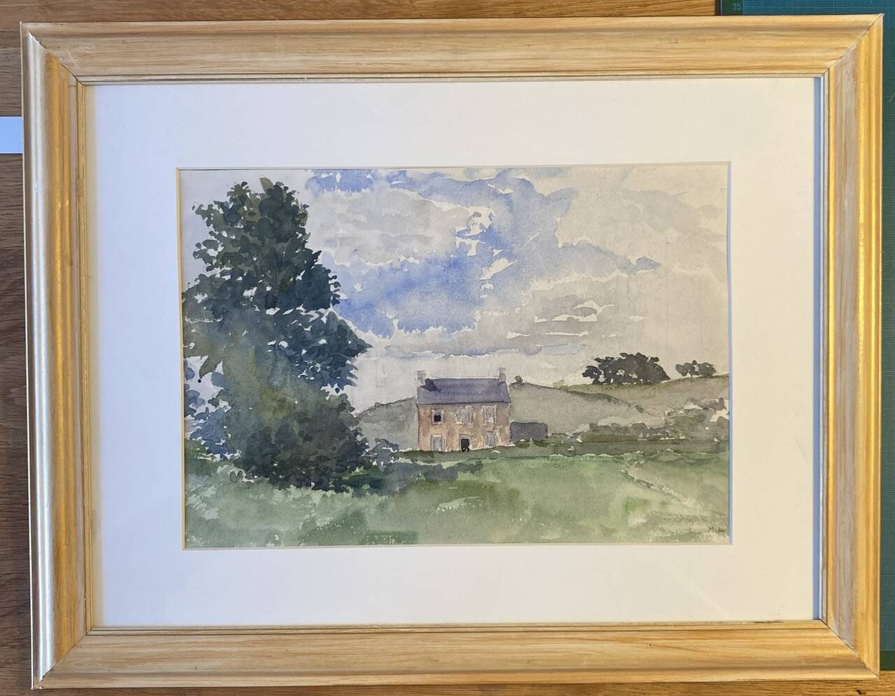 Tableau ancien, fermette à la campagne monogrammée ML, milieu XX siècle