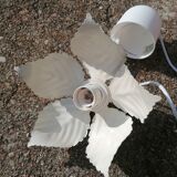 Metal flower pendant lamp