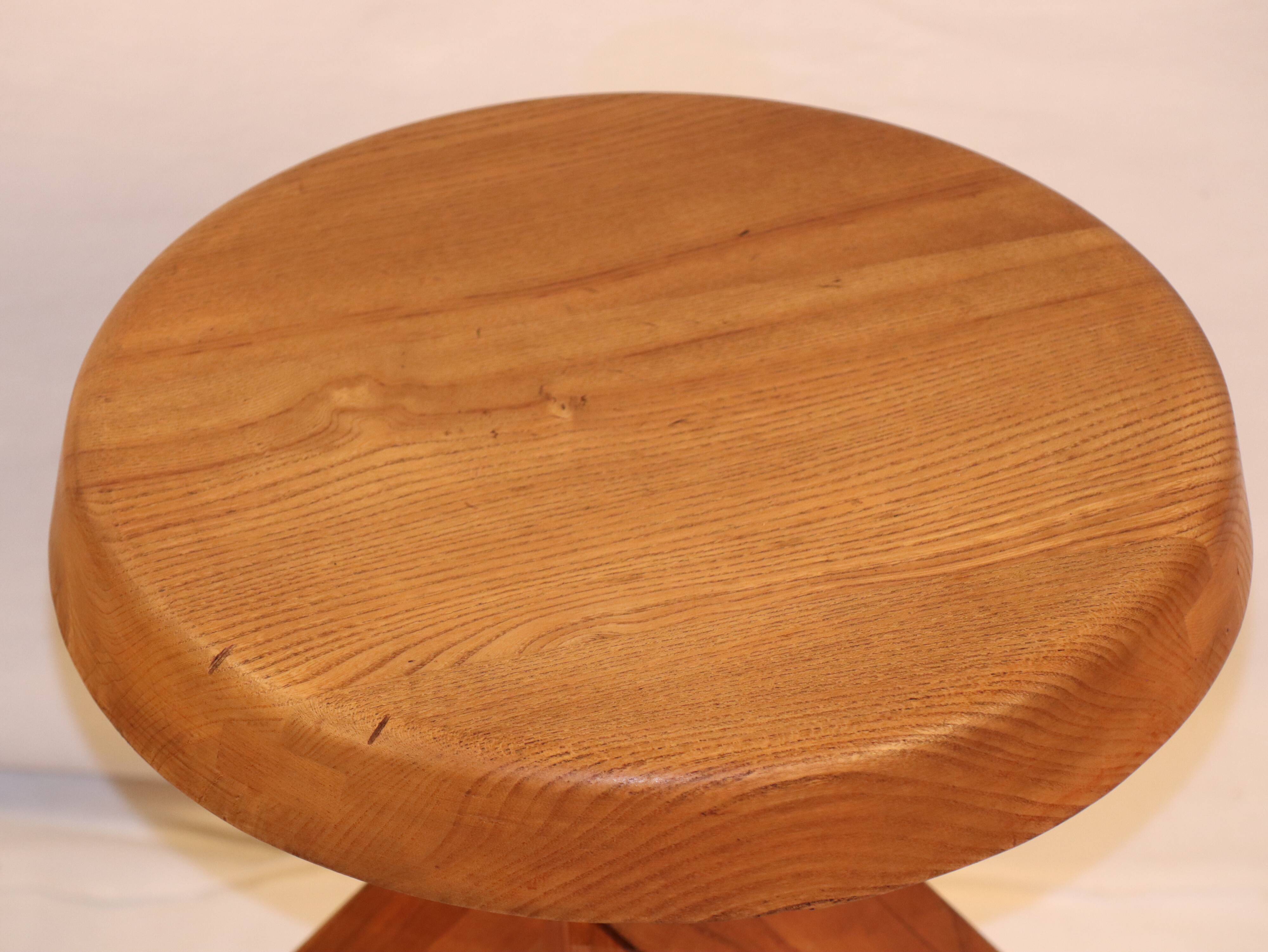 Pierre Chapo's pair of S31 stools