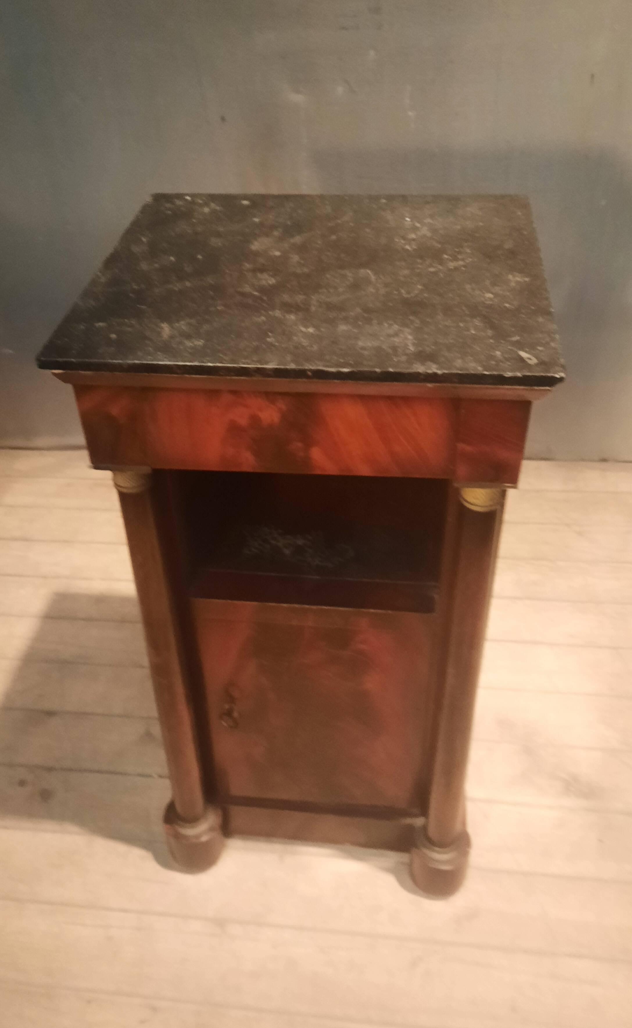 Chevet a colonne d epoque empiré