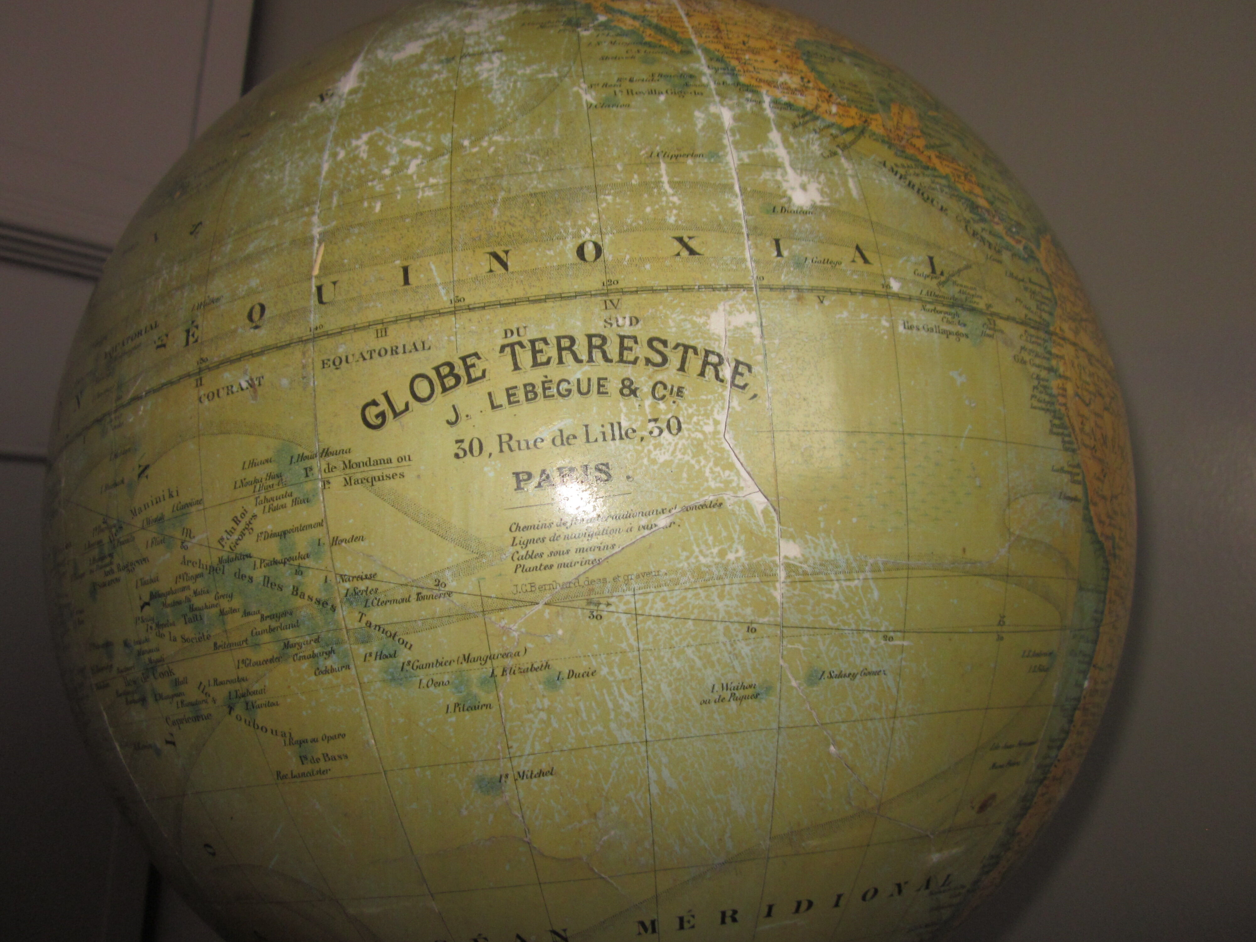 Former globe terrestrial J.lebegue and co.