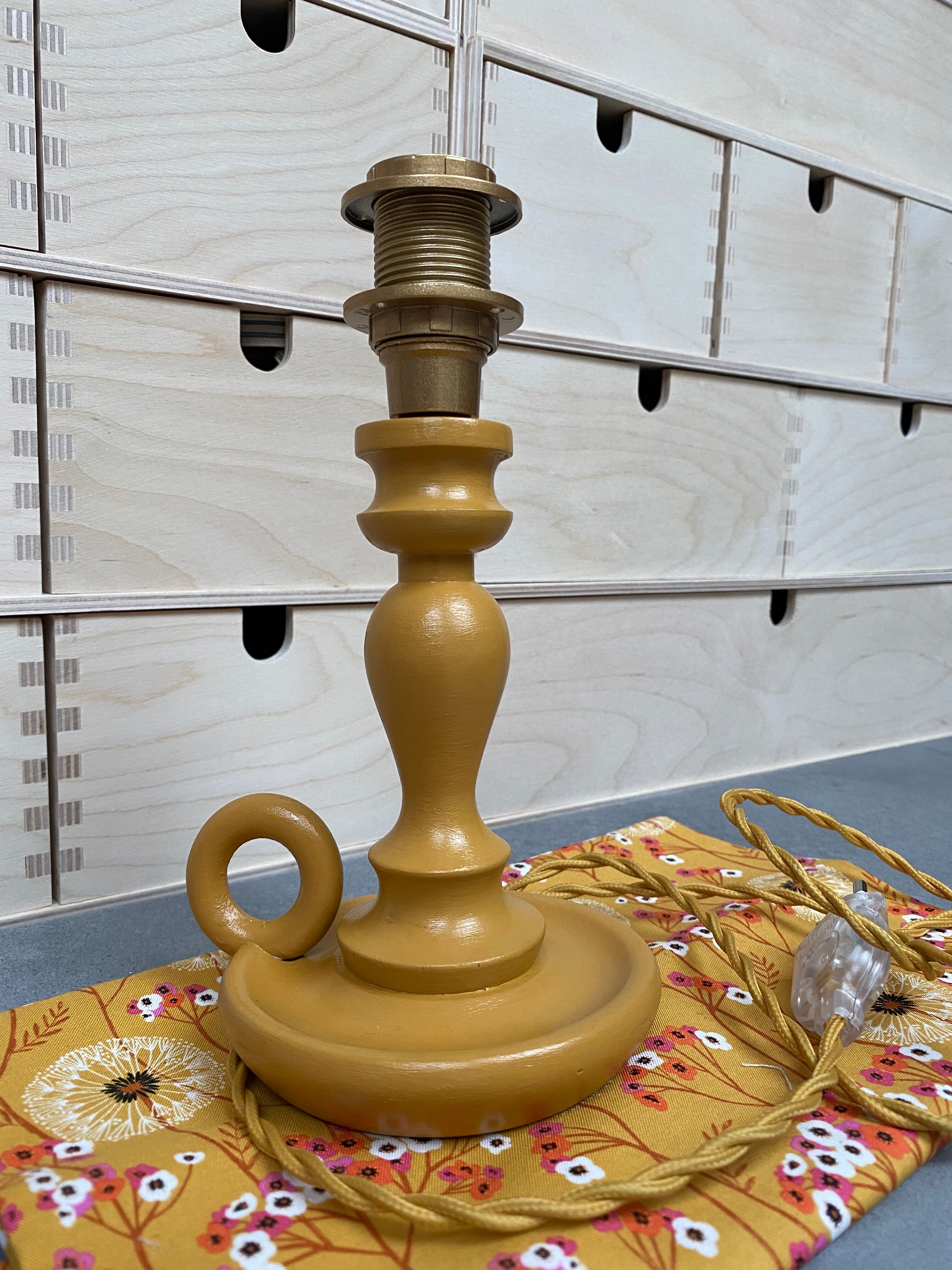 Vintage cellar rat lamp